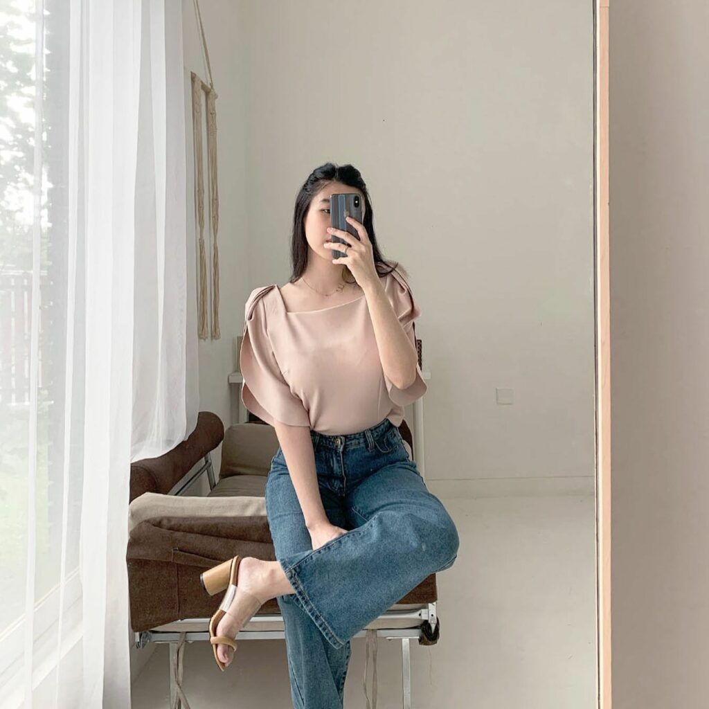 Millennial Fashion: 15 Tips To Get The Look For Less! 14 neutral denim