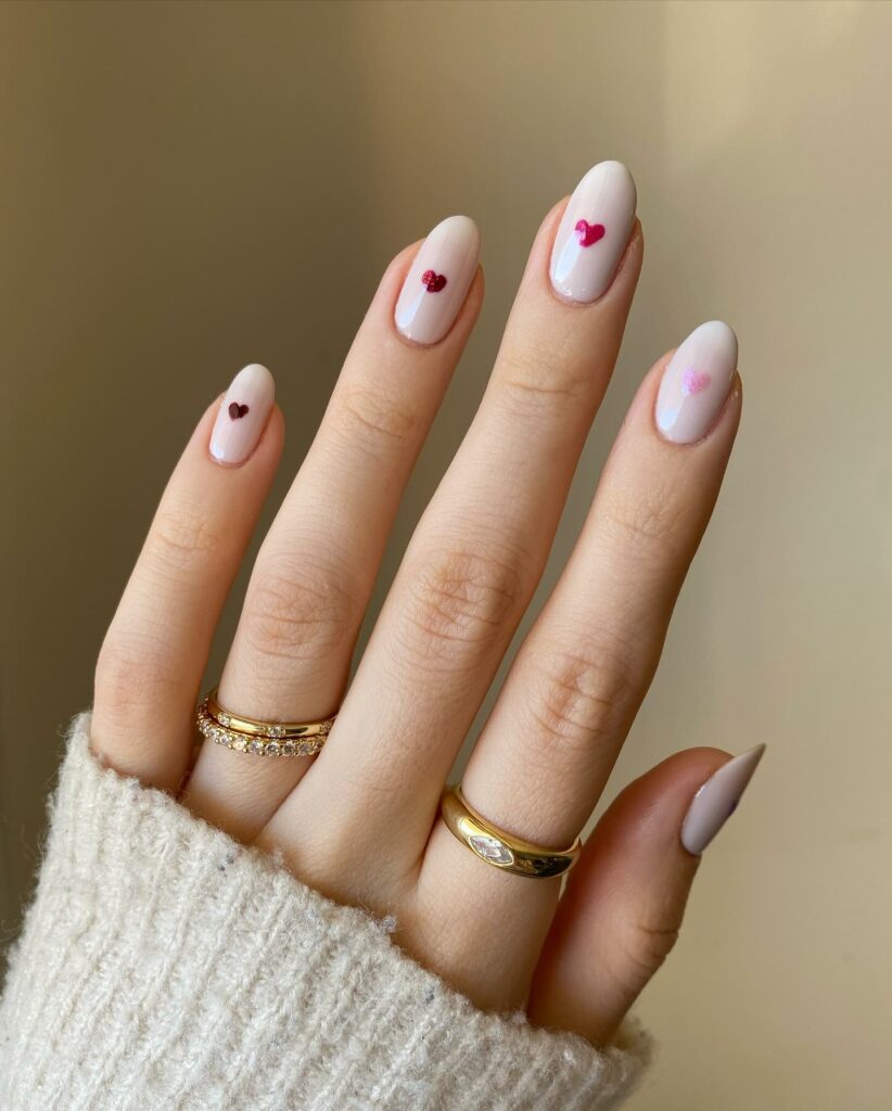 Latest Red to Pink Color Palette Nail Design To Try In 2024! 15