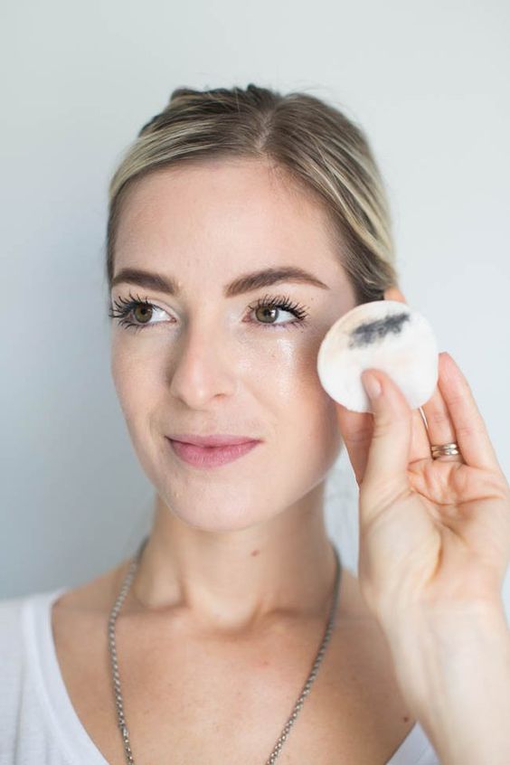 Mascara And The Damage It Does To Your Eyelashes 11 makeup remover, eye makeup, beauty, care, skincare, eyelashes
