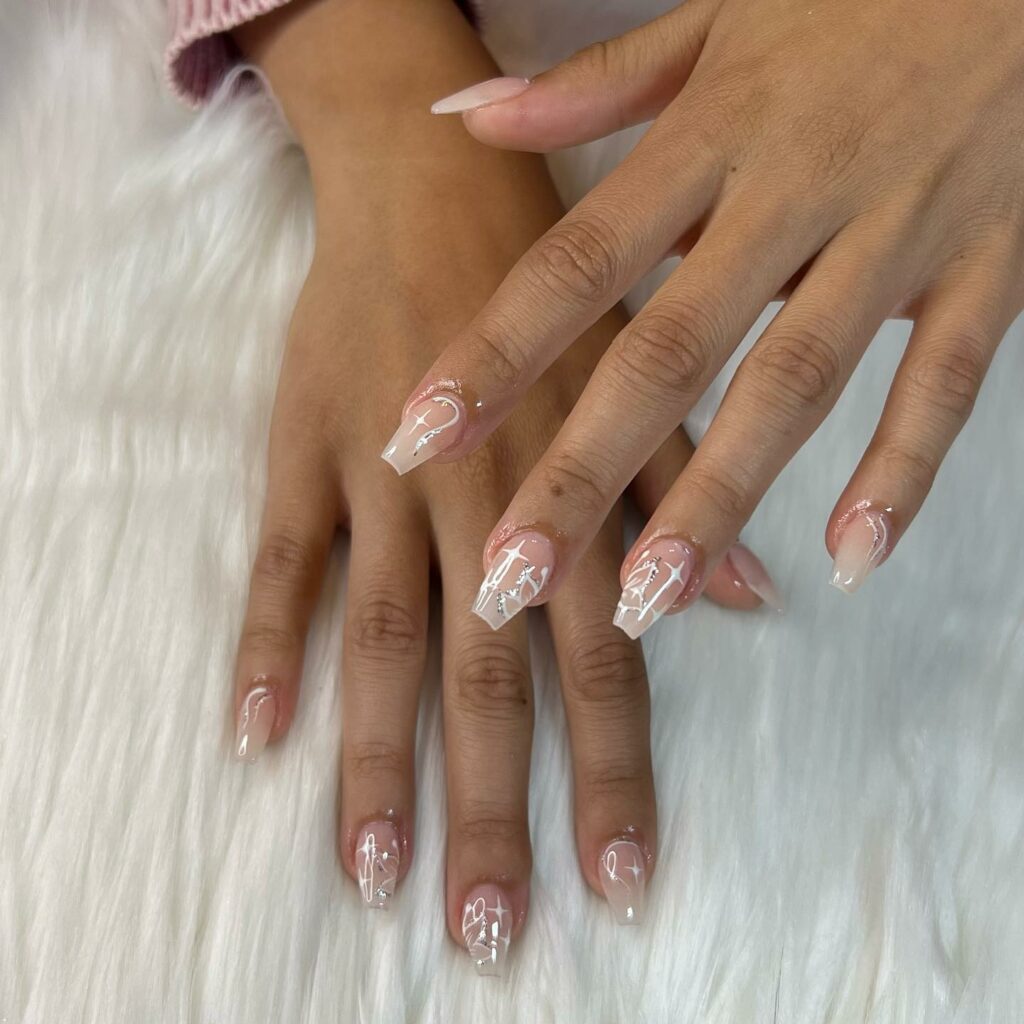 Trendy Short Coffin Nail Designs to Inspire You in 2024 ⚰️ 33 star coffin nails
