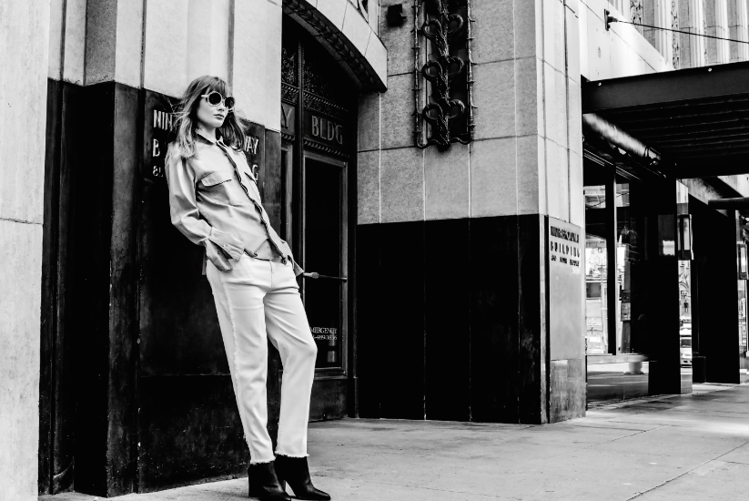 How To Wear Boyfriend Jeans - Our Key Style Tips 11 womens boyfriend jeans white paperboy style