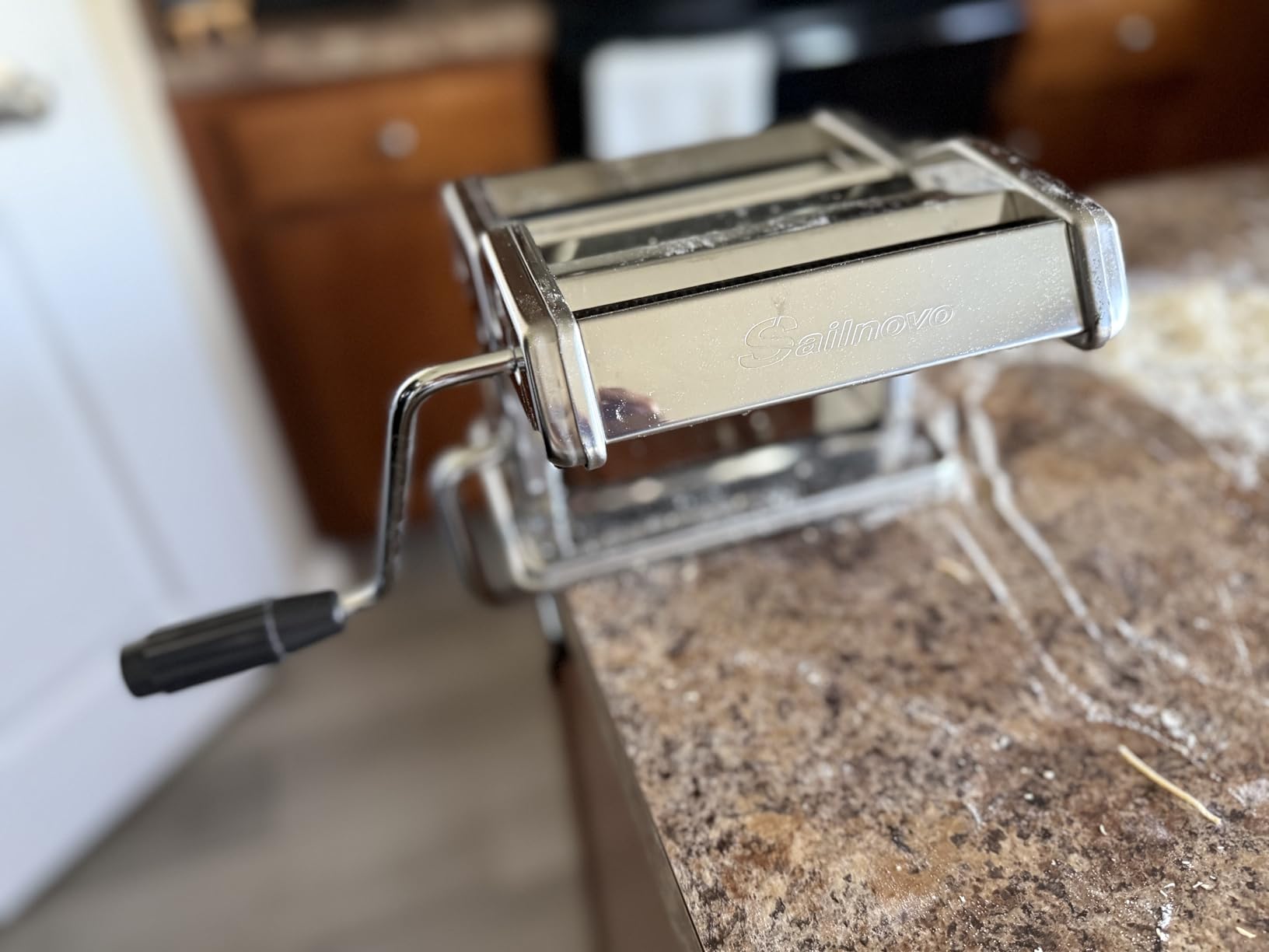 Sailnovo Pasta Maker Machine, 180 Roller Pasta Maker, 9 Adjustable Thickness Settings 2-in-1 Noodles Maker with Rollers and Cutter customer photo 1