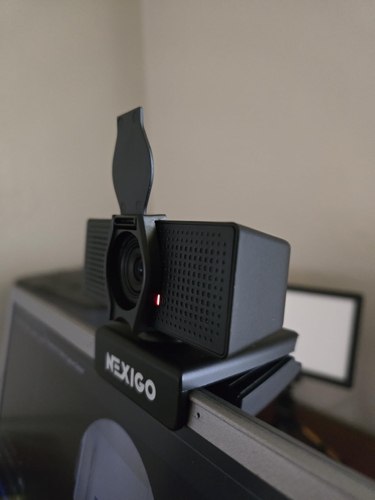 HIGHEST RESOLUTION WEBCAM intelligence overview