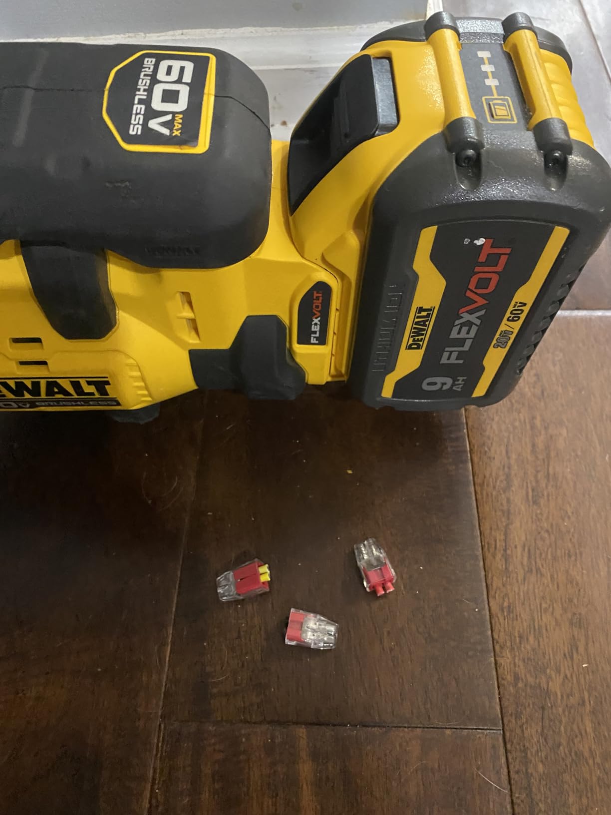 DEWALT 60V Cordless String Trimmer with Battery & Charger Included, 17 Inch, Attachment Capable (DCST972X1) customer photo 2