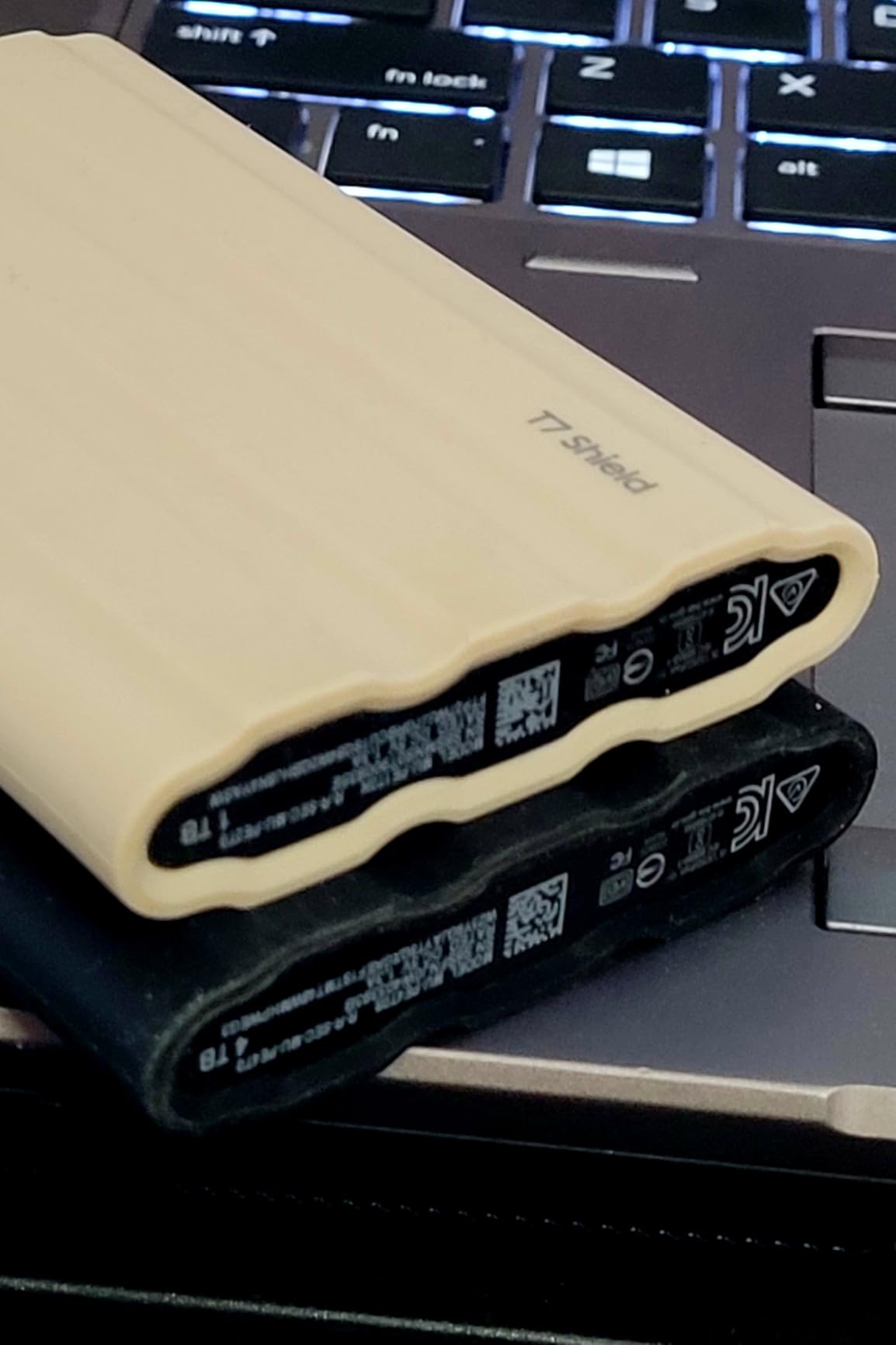 Samsung T7 Shield 4TB Portable SSD - 1050MB/s, Rugged, Water & Dust Resistant, for Content Creators - Black customer photo 1