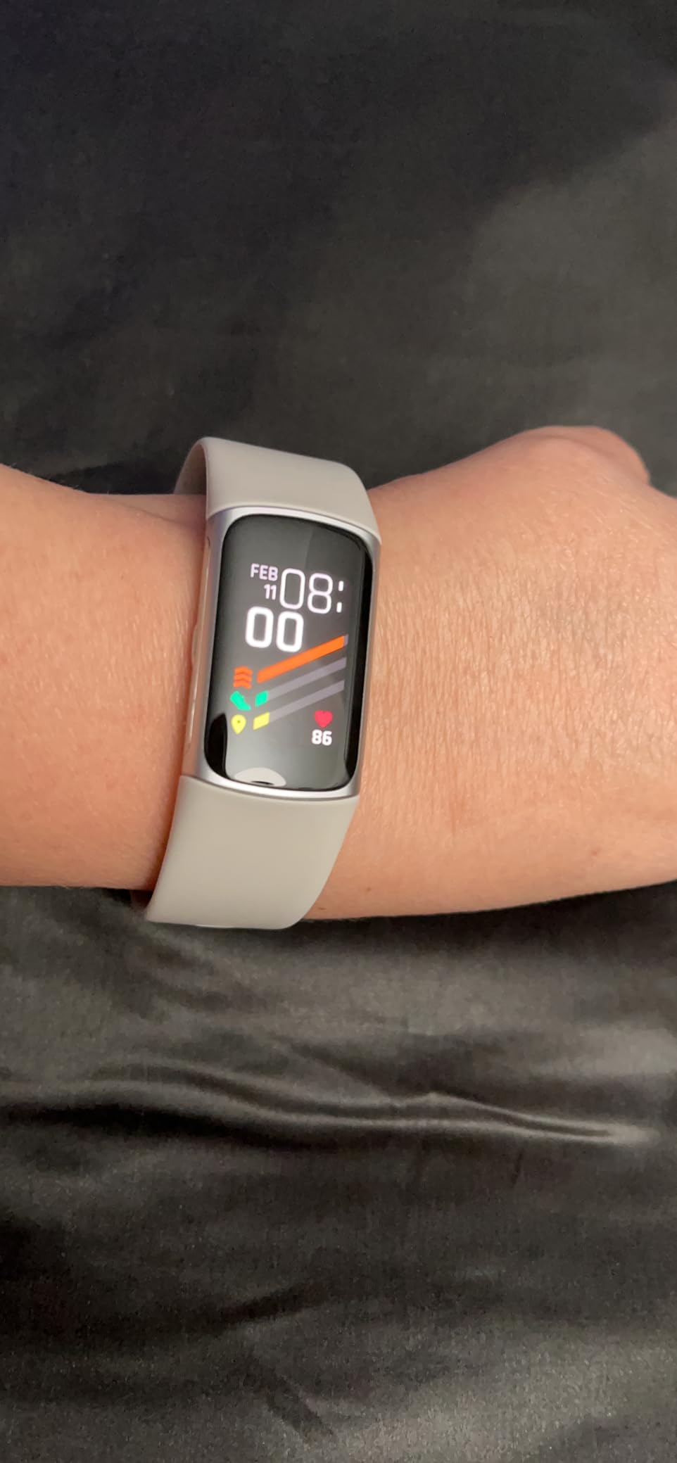 Fitbit Charge 6 Fitness Tracker with Google Apps - Heart Rate on Exercise Equipment - Porcelain/Silver - Small&Large Bands Included customer photo 2