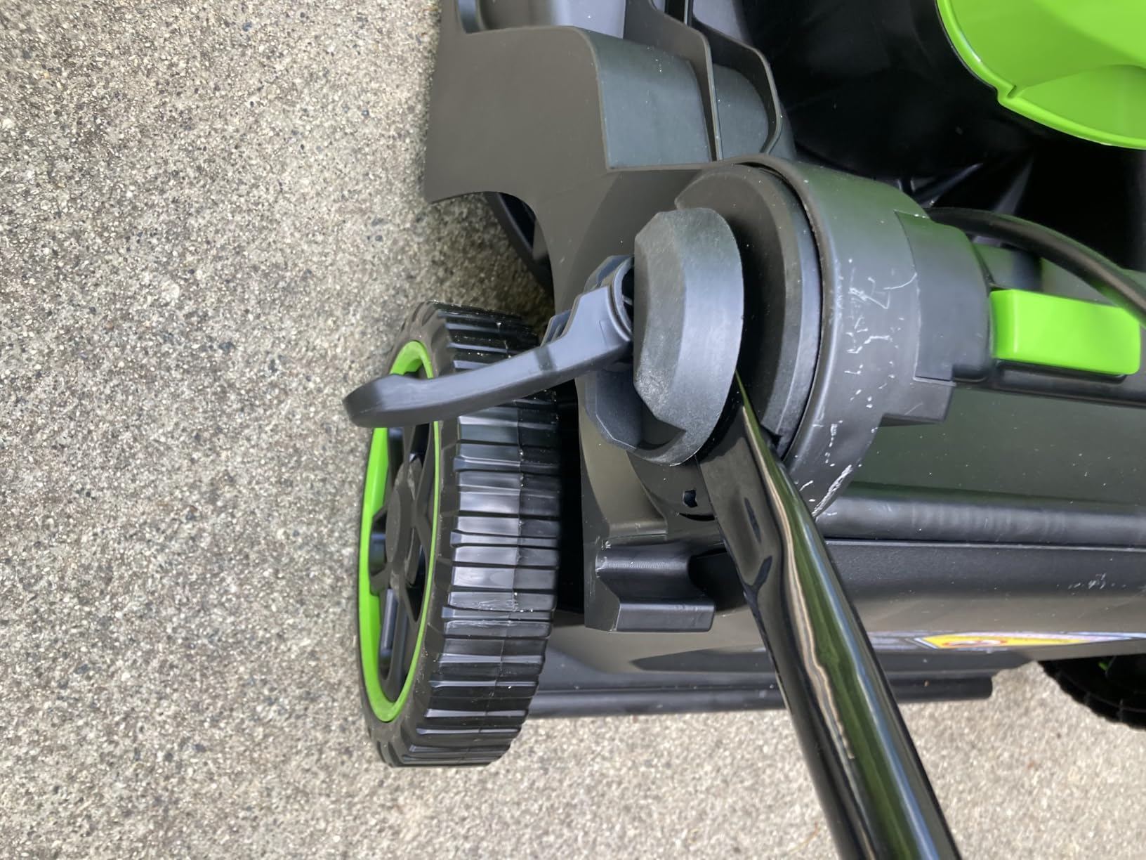 Greenworks 60V 17