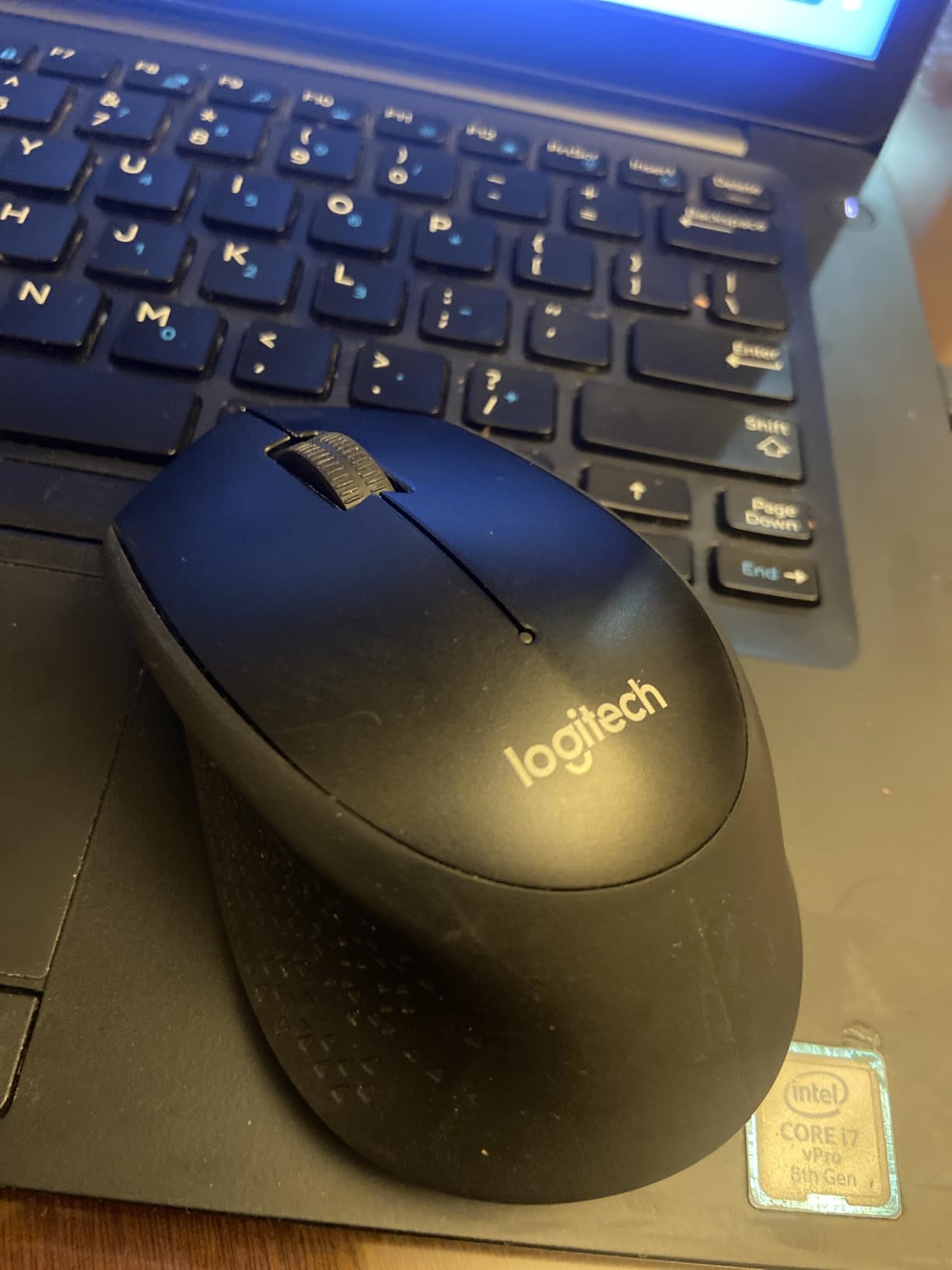 Logitech M330 Silent Wireless Mouse, 2.4GHz with USB Receiver, Optical Tracking, Quiet & Lightweight, Long Battery Life, for PC, Mac, Laptop, Chromebook - Black customer photo 2