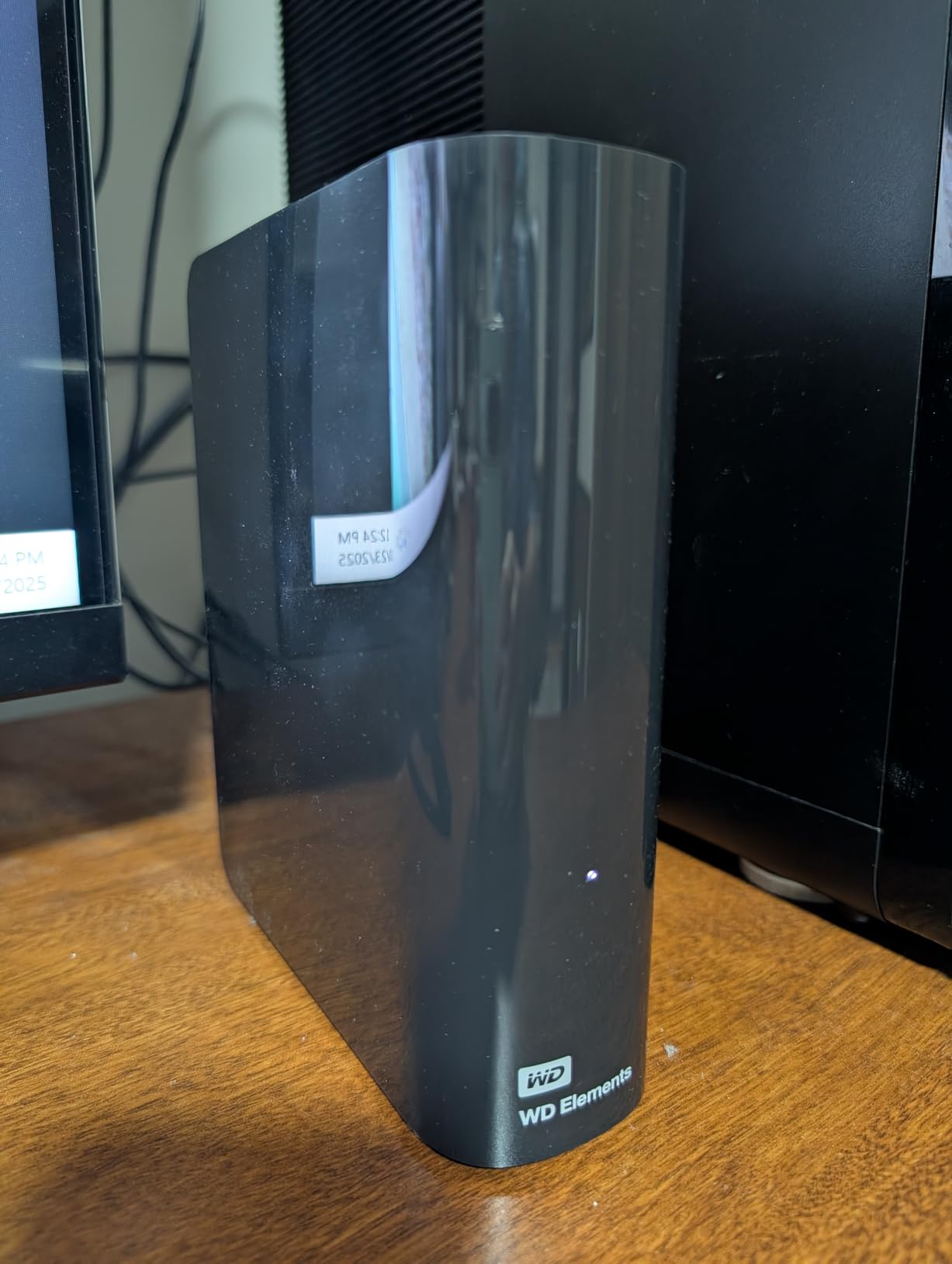 WD 2TB Elements Portable External Hard Drive for Windows, USB 3.2 Gen 1/USB 3.0 for PC & Mac, Plug and Play Ready - WDBU6Y0020BBK-WESN customer photo 1
