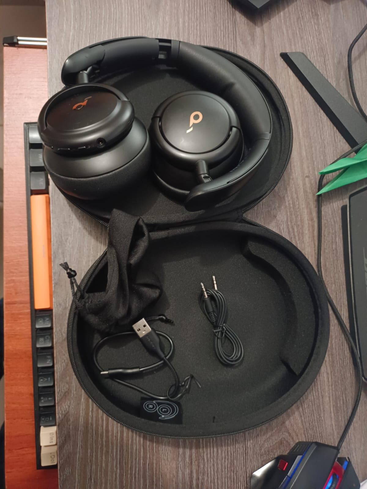 Soundcore Q30 by Anker, Hybrid Active Noise Cancelling Headphones, Multiple Modes, Hi-Res Audio, Custom EQ via App, 50H Playtime, Comfortable Fit, Bluetooth, Multipoint Connection customer photo 2
