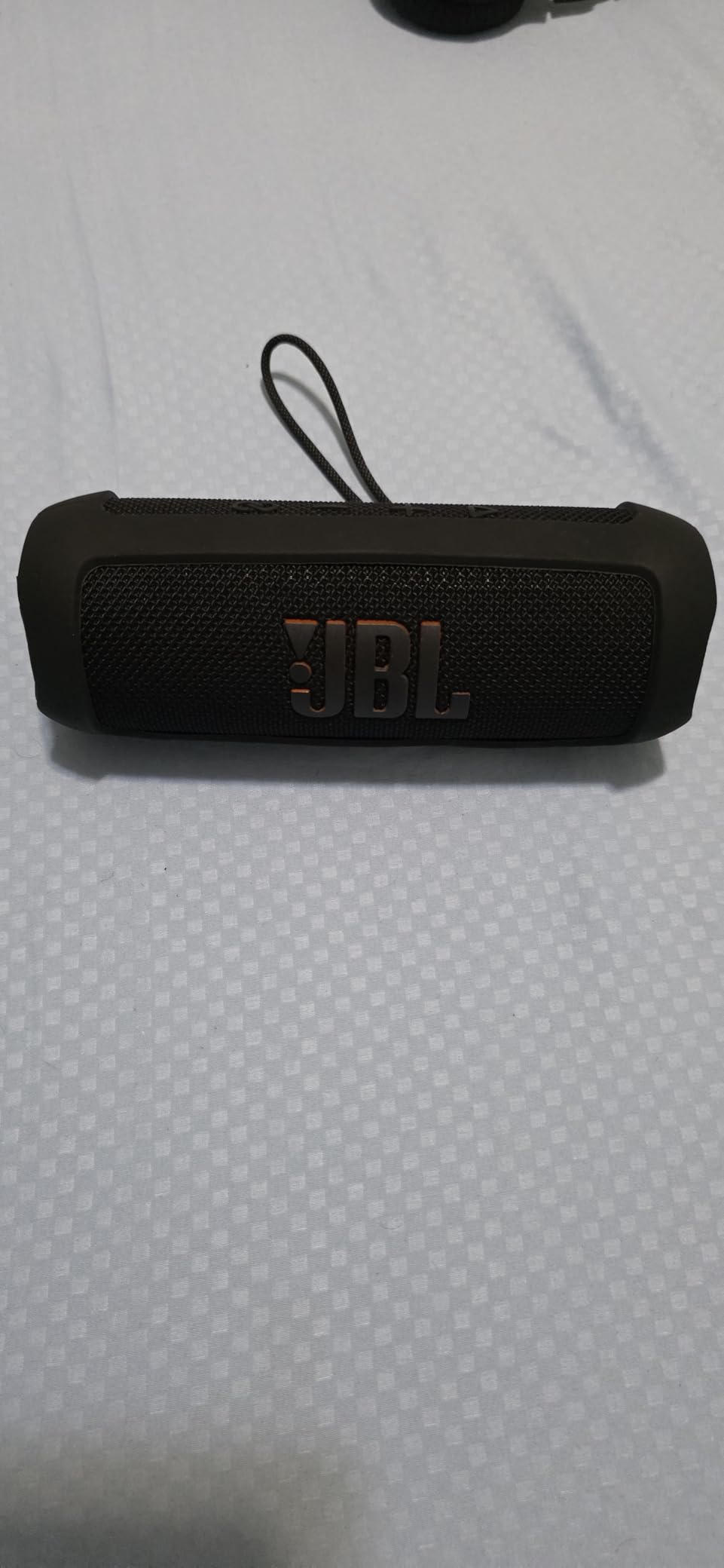 JBL Flip 6 - Portable Bluetooth Speaker, powerful sound and deep bass, IPX7 waterproof, 12 hours of playtime, JBL PartyBoost for multiple speaker pairing for home, outdoor and travel (Blue) customer photo 1