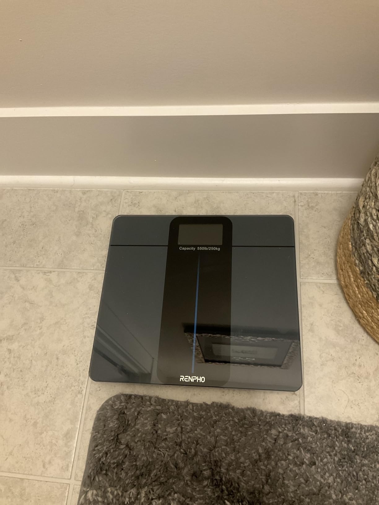 RENPHO 550lb Scale for Body Weight, Digital Bathroom Scale with Large LED Display, Big Platform Weighing Machine with Extra-High Capacity, Most Accurate to 0.05lb, 13x11.8in, Core 1L customer photo 1