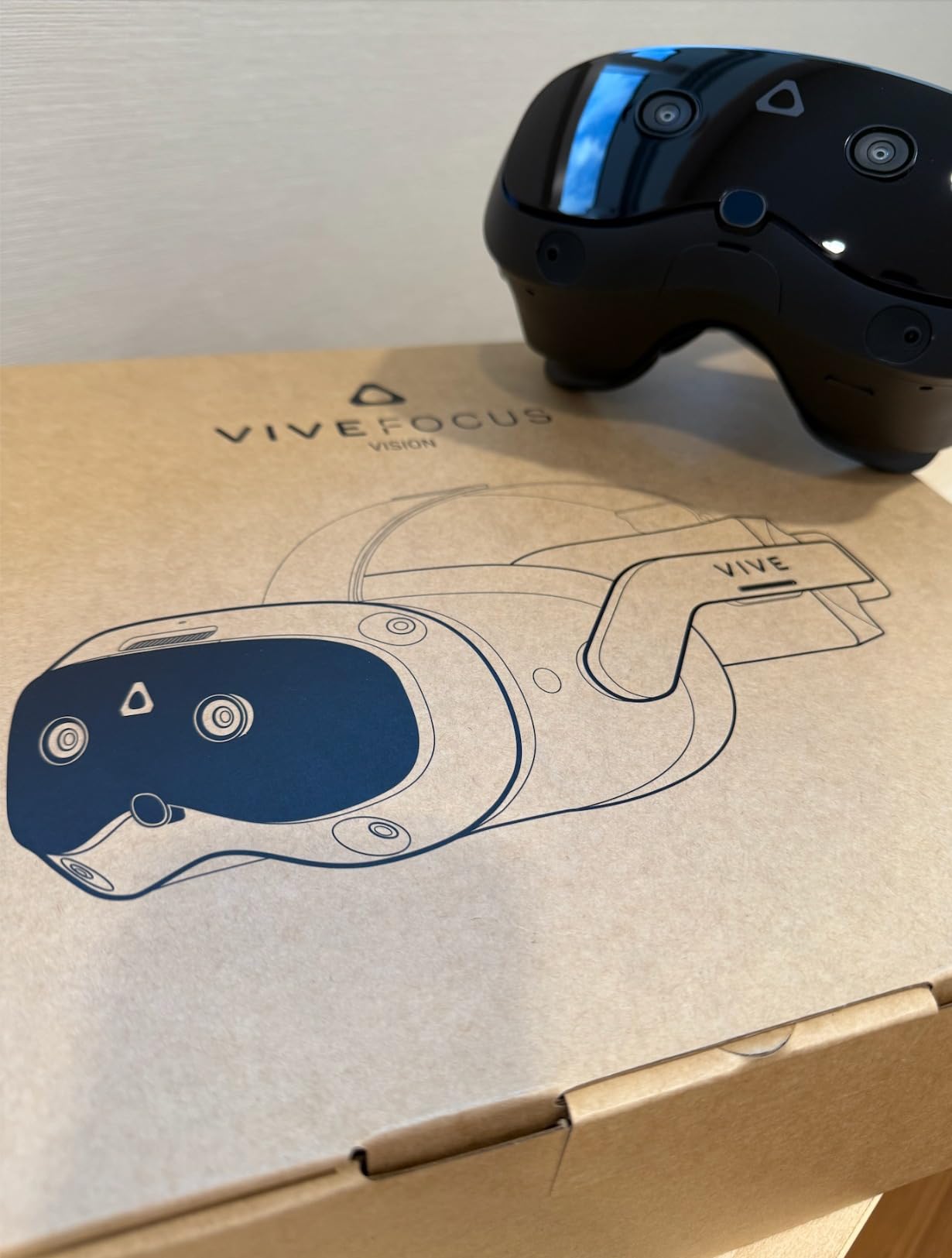 HTC Vive Focus Vision - Mixed Reality and PC VR Headset + Controllers - Consumer Edition customer photo 1