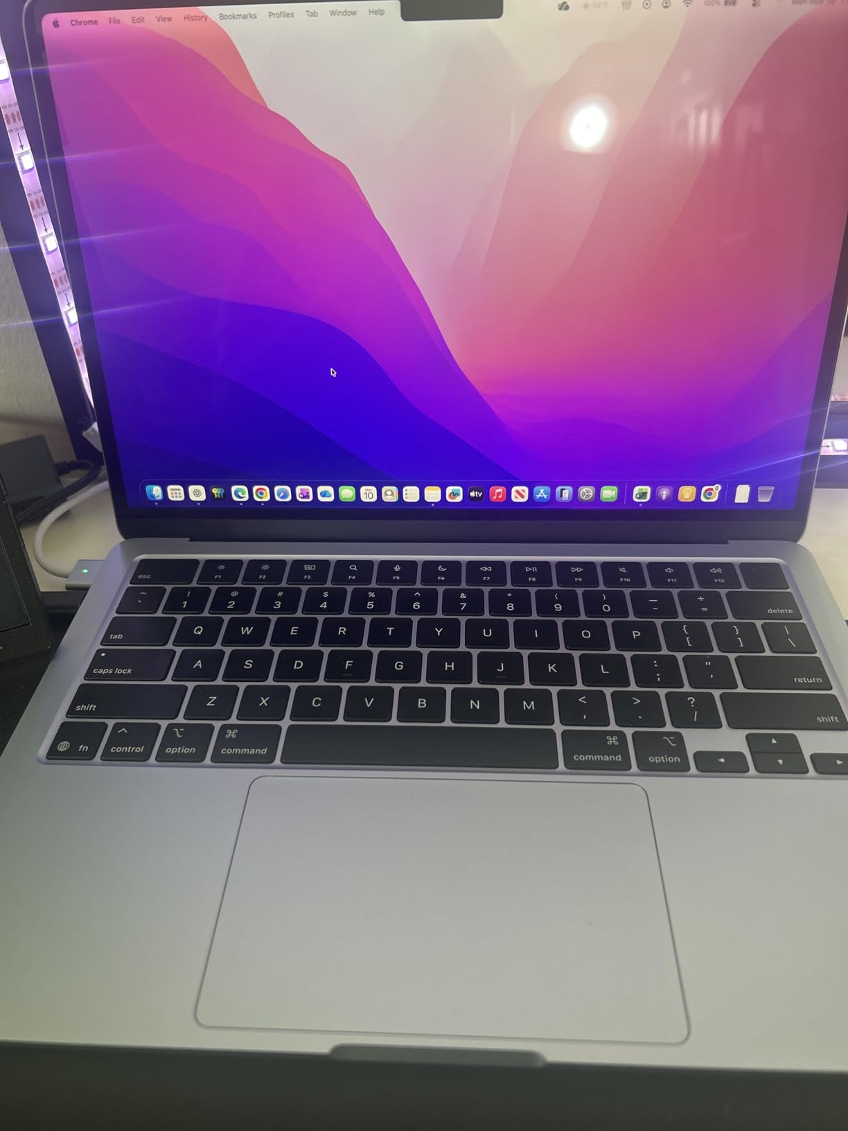 Apple 2025 MacBook Air 13-inch Laptop with M4 chip customer photo 1