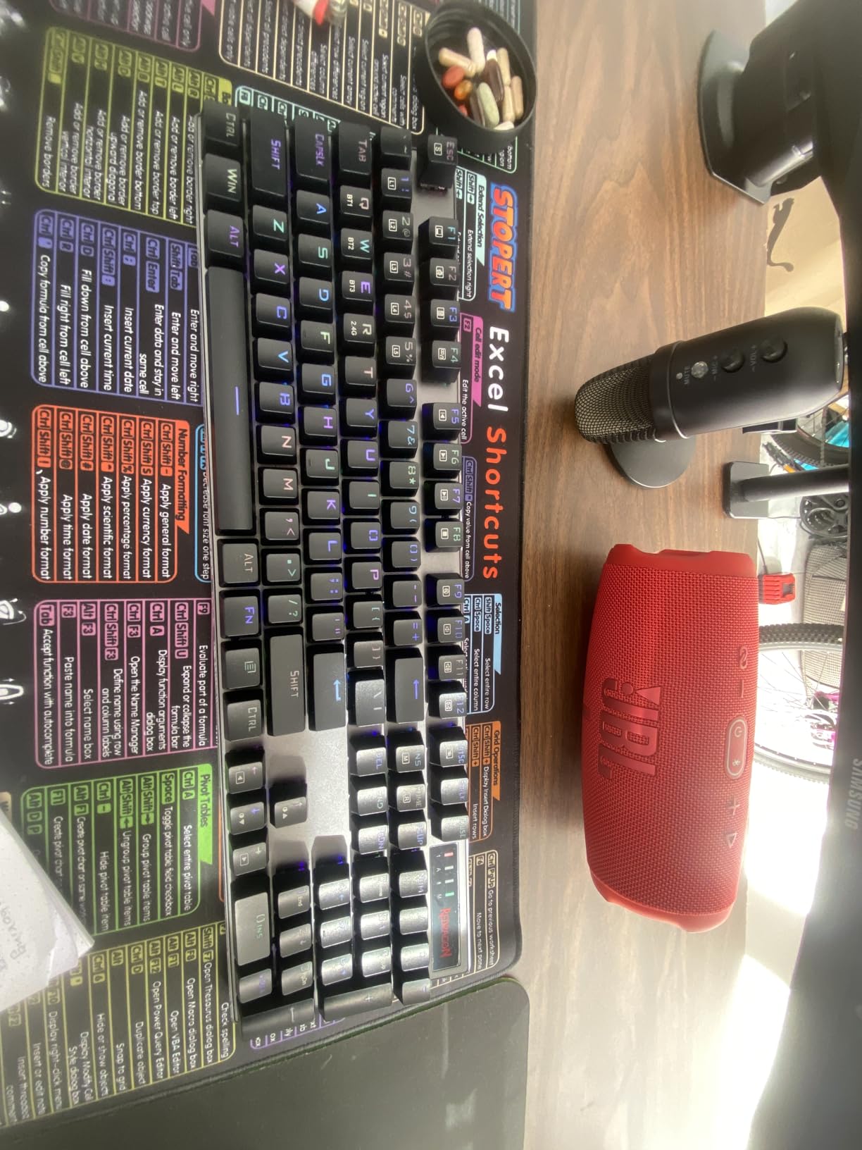 Redragon K556 RGB LED Backlit Wired Mechanical Gaming Keyboard, 104 Keys Hot-Swap Mechanical Keyboard w/Aluminum Base, Upgraded Socket and Noise Absorbing Foams, Soft Tactile Brown Switch customer photo 1