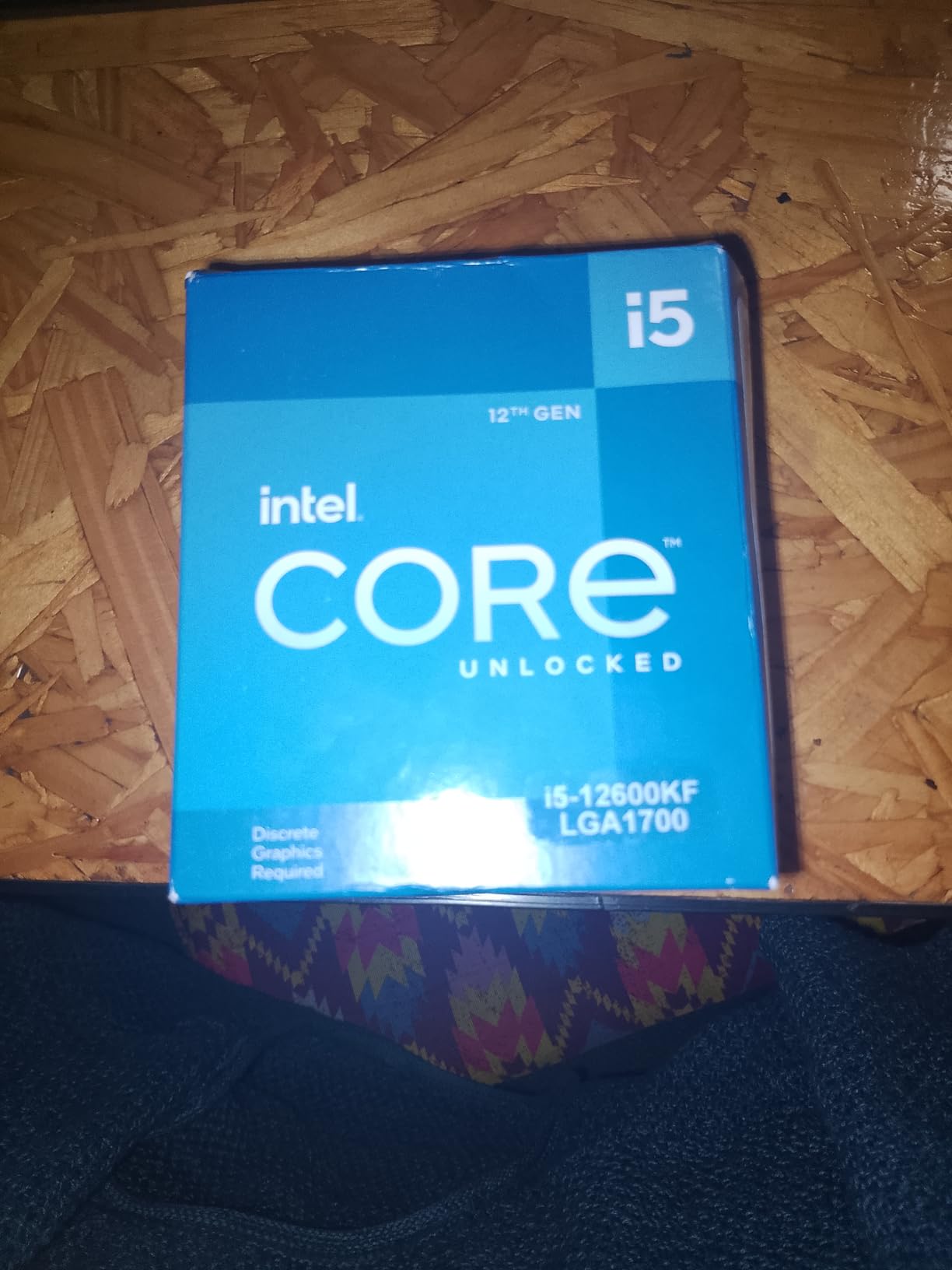 Intel Core i5-12600KF Desktop Processor 10 (6P+4E) Cores up to 4.9 GHz Unlocked LGA1700 customer photo 1