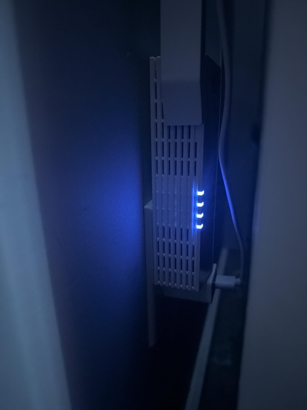 TP-Link RE615X AX1800 WiFi 6 Range Extender customer photo 1