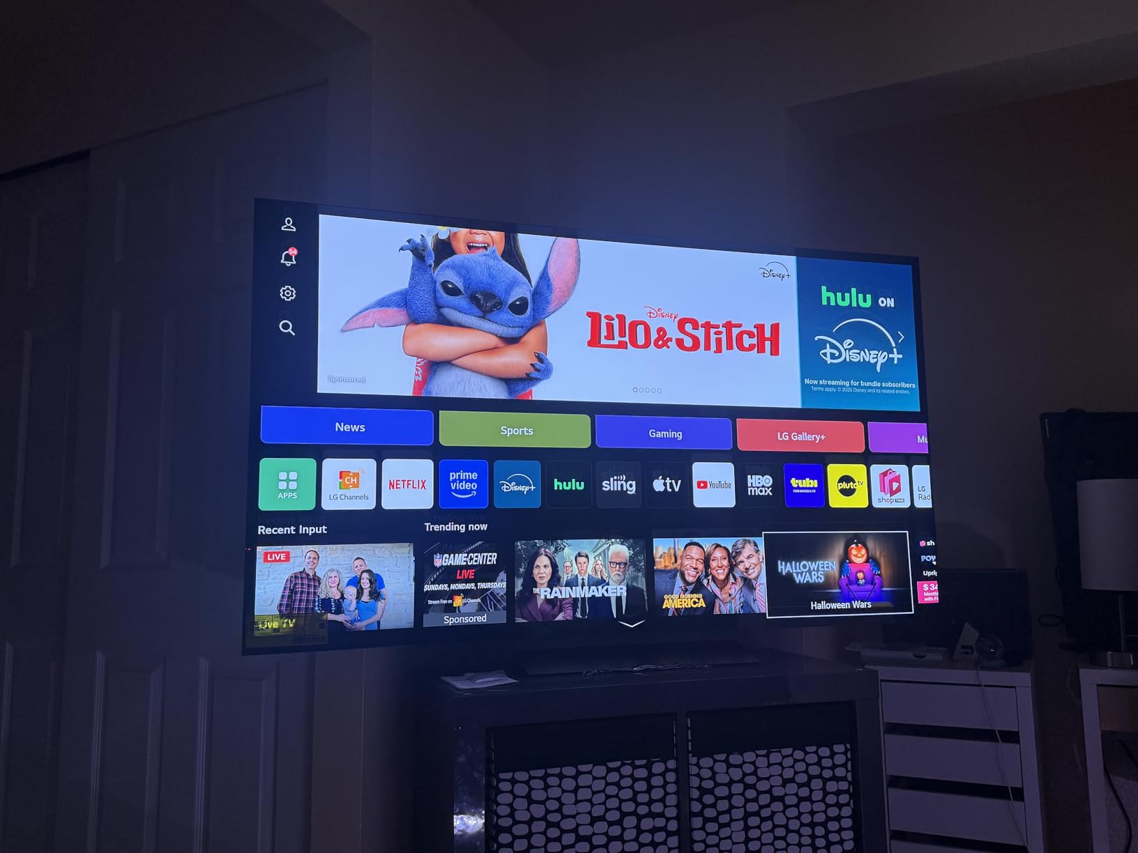LG 77-Inch Class OLED evo C4 Series Smart TV 4K Processor Flat Screen with Magic Remote AI-Powered with Alexa Built-in (OLED77C4PUA, 2024) customer photo 1