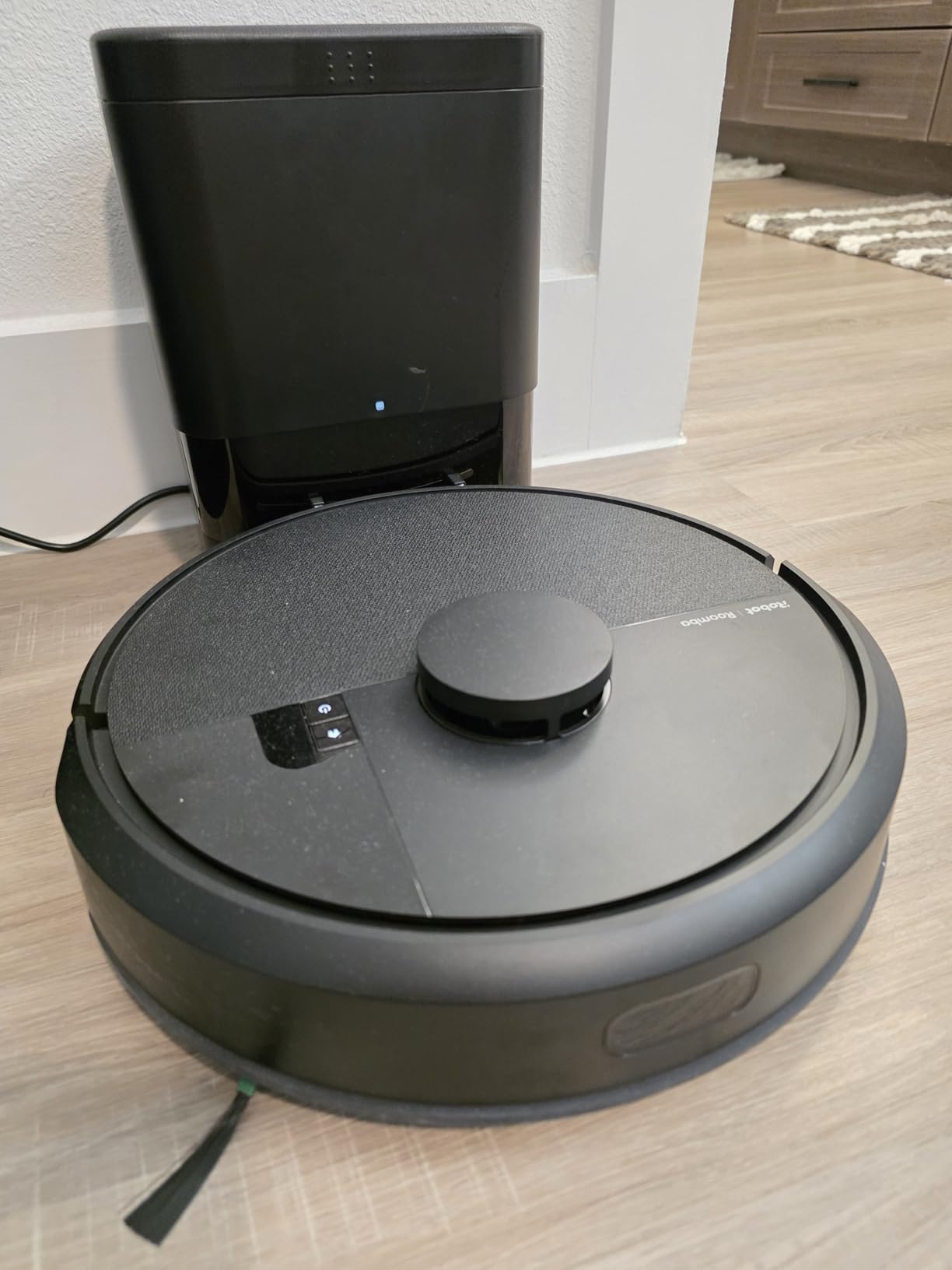 Roomba 105 Combo Robot Vacuum & Mop with AutoEmpty Dock - Self-Empties for 75 Days, Intense Power-Lifting Suction, LiDAR Navigation, Multiple Cleaning Modes, Avoids Mopping Carpet customer photo 1