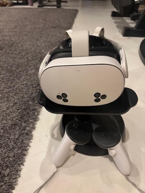 Meta Quest 3S 128GB | VR Headset - Thirty-Three Percent More Memory - 2X Graphical Processing Power - Virtual Reality Without Wires - Access to 40+ Games with a 3-Month Trial of Meta Horizon+ Included customer photo 2
