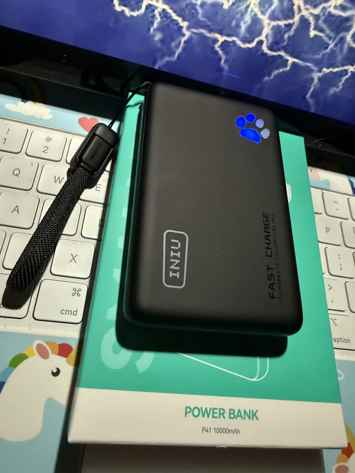 INIU 45W Fast Charging Portable Charger, 40% Smaller 10000mAh with Detachable Cable, Flight-Safe Travel Power Bank, USB C External Phone Battery Pack for iPhone 17 16 Pro iPad Samsung S26 Google etc customer photo 1