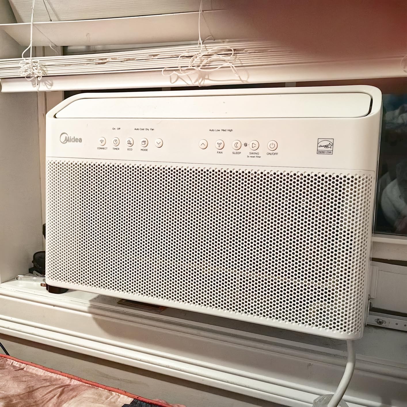 Midea 12,000 BTU U Shaped Smart Inverter Window Air Conditioner - Cools 550 Sq Ft, Ultra Quiet with Open Window Flexibility - Alexa/Google Assistant Compatible - 35% Energy Savings, Remote (Updated) customer photo 2