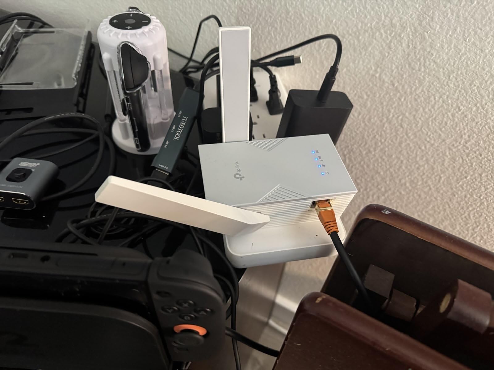 TP-Link BE3200 Wi-Fi 7 Range Extender (RE223BE) customer photo 2