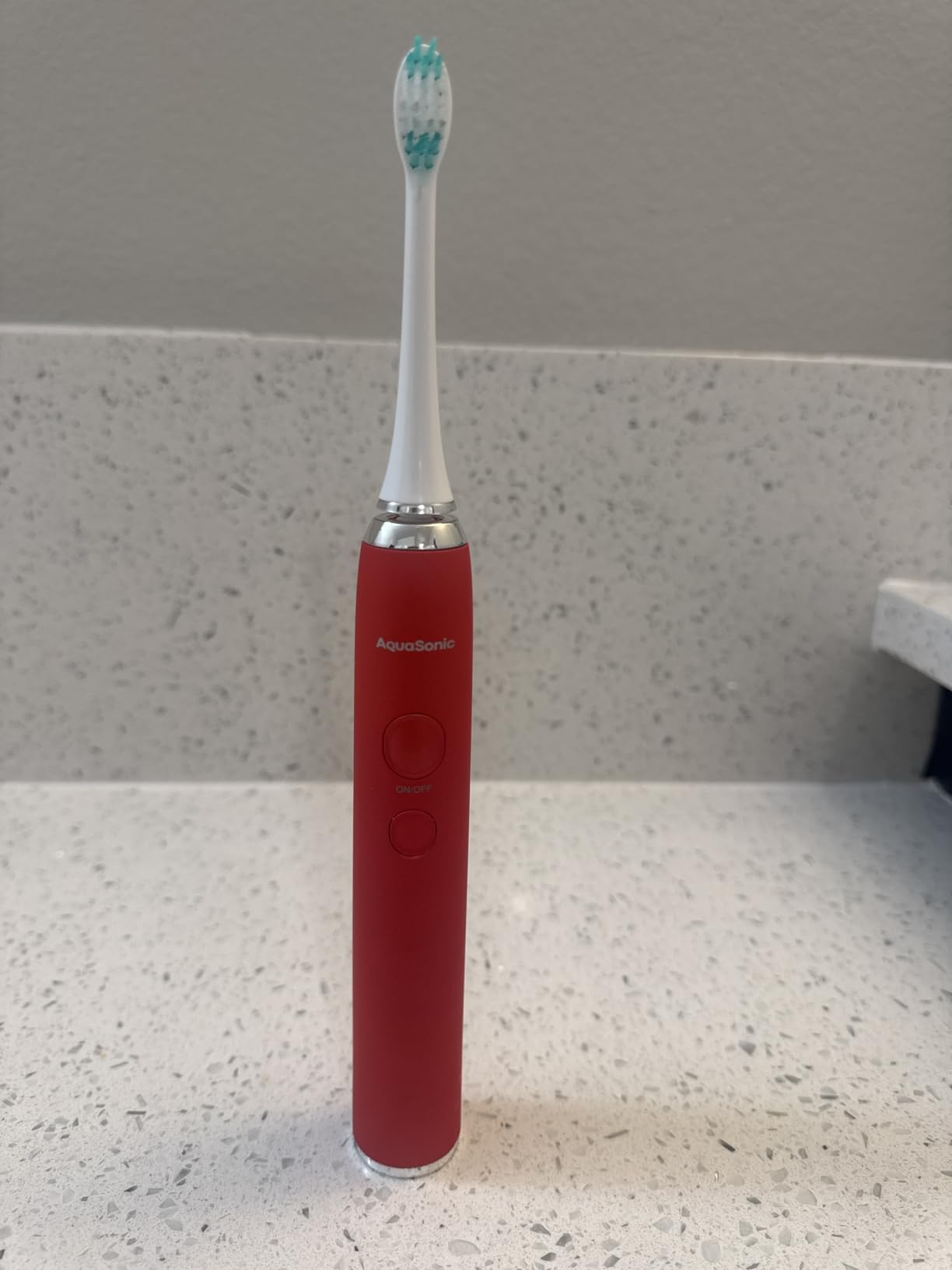 Aquasonic Vibe Series Ultra-Whitening Toothbrush - ADA Accepted Electric Toothbrush - 8 Brush Heads & Travel Case - 40,000 VPM Motor & Wireless Charging - 4 Modes w Smart Timer - Satin Rose Gold customer photo 1