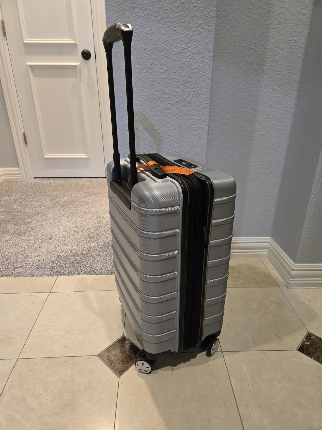 Samsonite Omni 2 Hardside 3 Piece Set - Includes Global Carry-On, Medium, & Large Checked Suitcases - 360° Dual Spinner Wheels - Integrated TSA Lock & Expansion - Amazon Exclusive - Midnight Black customer photo 2