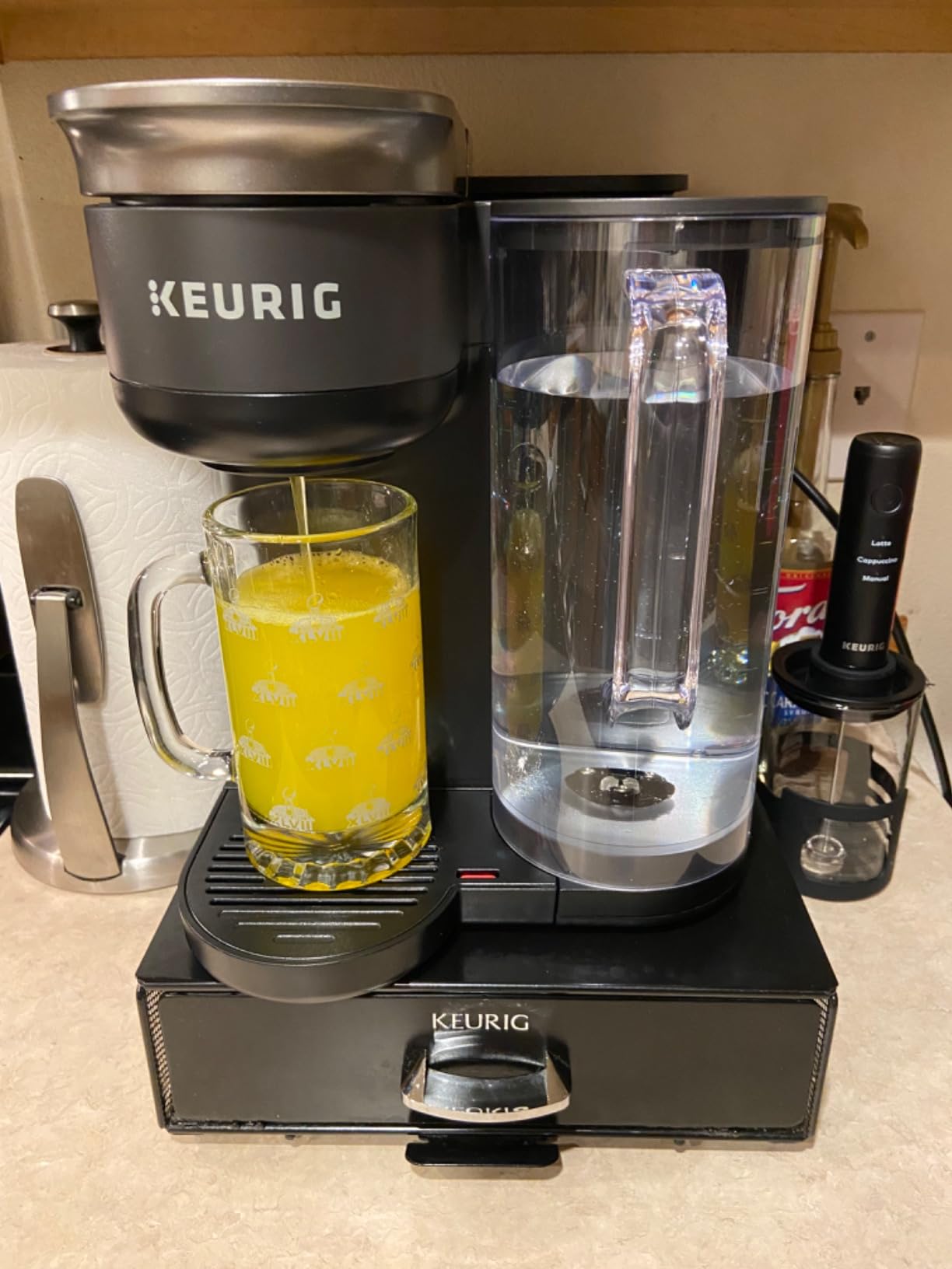 Keurig K-Brew+Chill Iced or Hot Single-Serve K-Cup Coffee Maker with MultiStream and QuickChill Technology, 70oz. Removable Reservoir customer photo 2