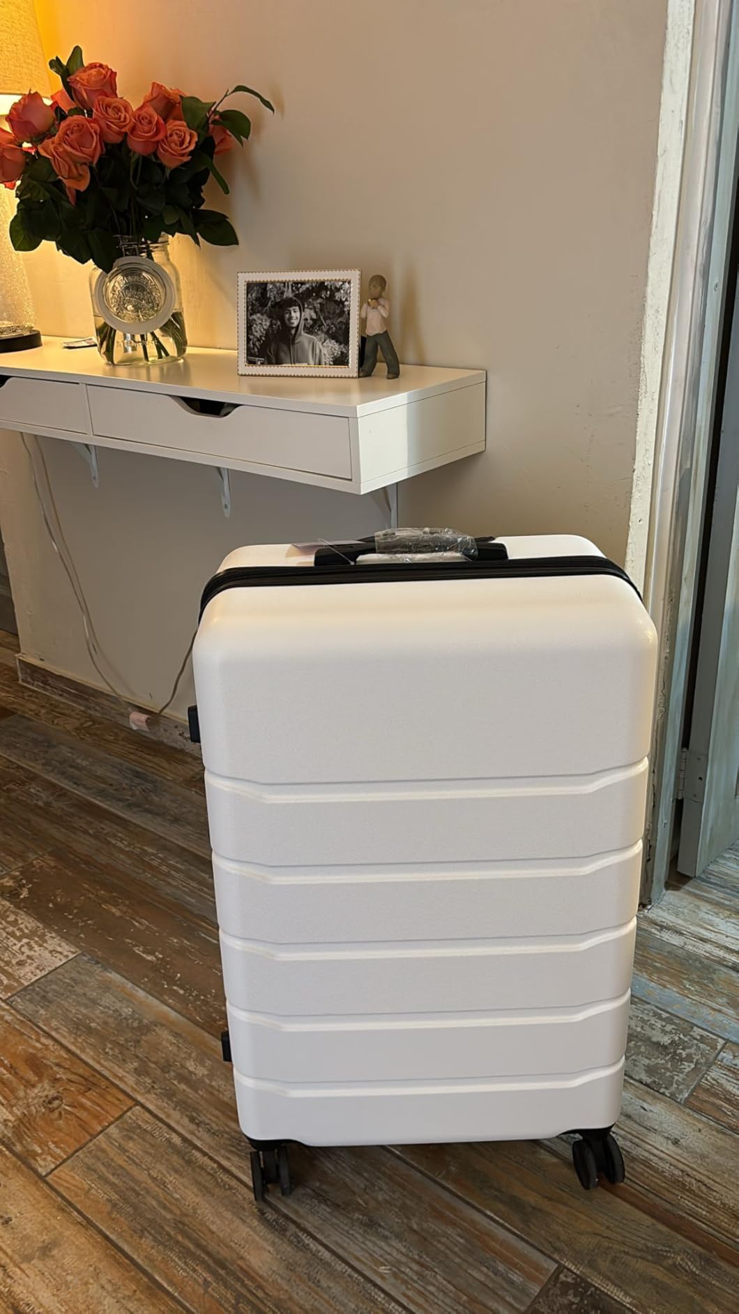OLIXIS 3-Piece Suitcase Set, Hardside Luggages with Spinner Wheels, Lightweight ABS Hard Shell Travel Luggage, Expandable Carry-On Suitcase with TSA Approved Lock-Black(20+24+28 Inch) customer photo 1