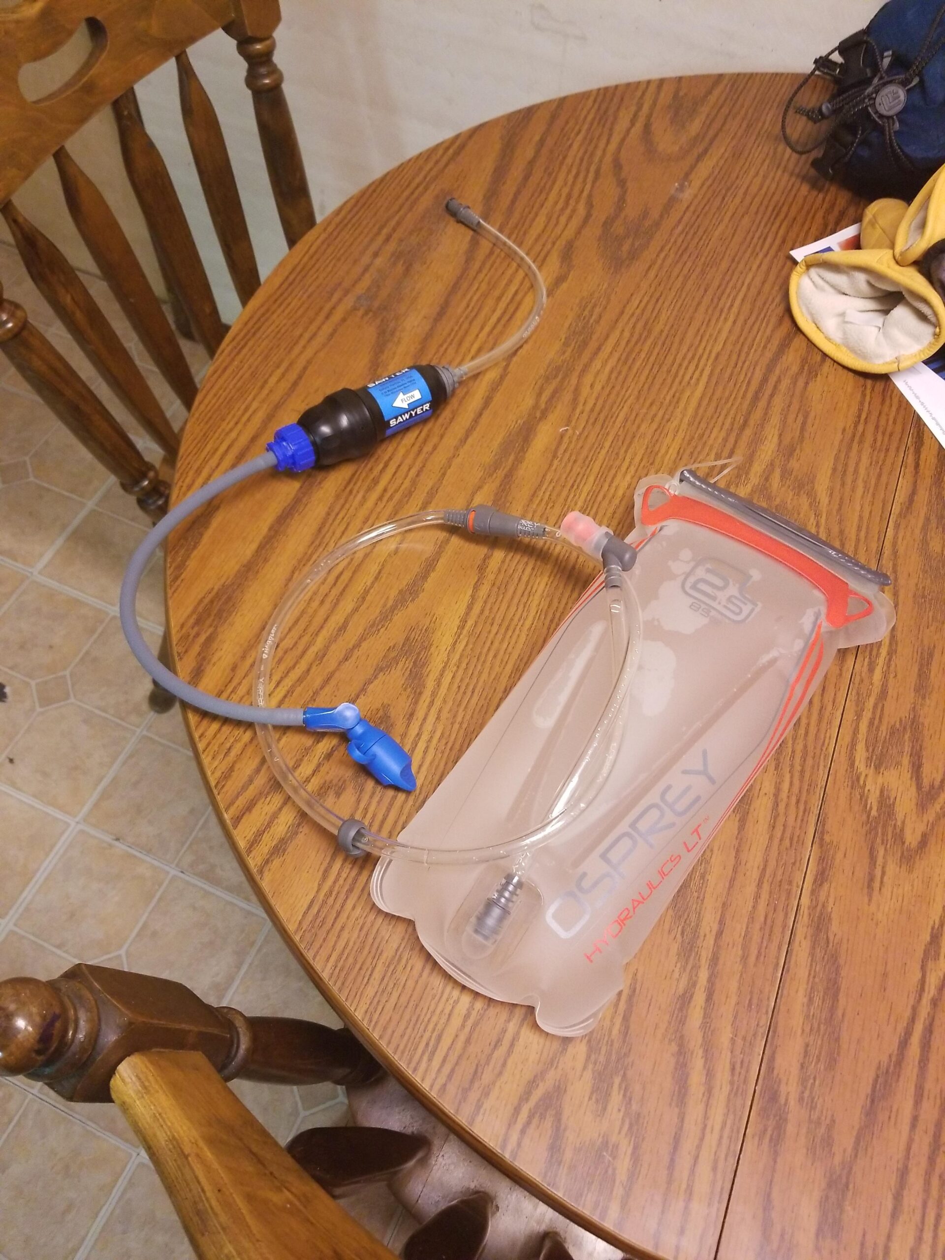 Osprey Hydraulics LT 2.5L Water Reservoir with Bite Valve, Red customer photo 2
