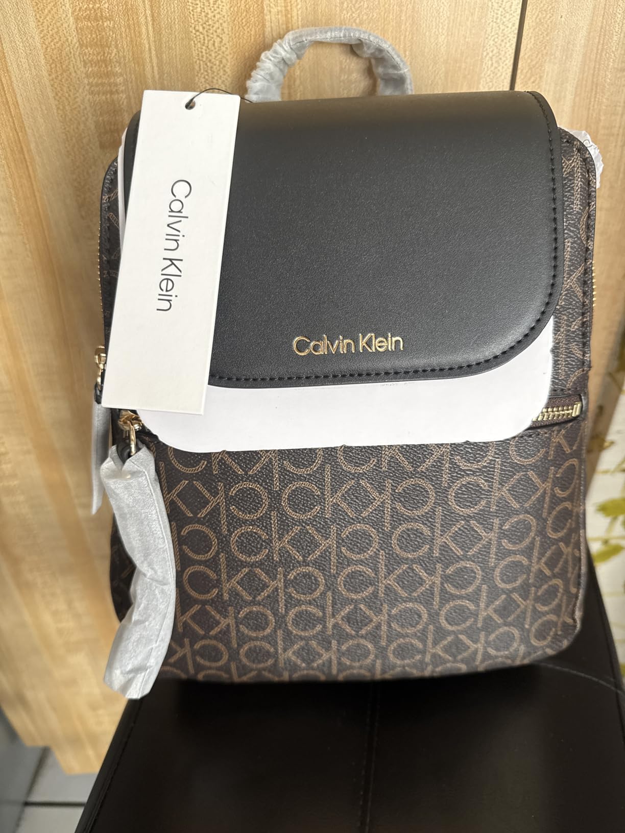 Calvin Klein Women's Elaine Signature Key Item Flap Backpack, Brown/Khaki/Luggage Saffiano, One Size customer photo 1