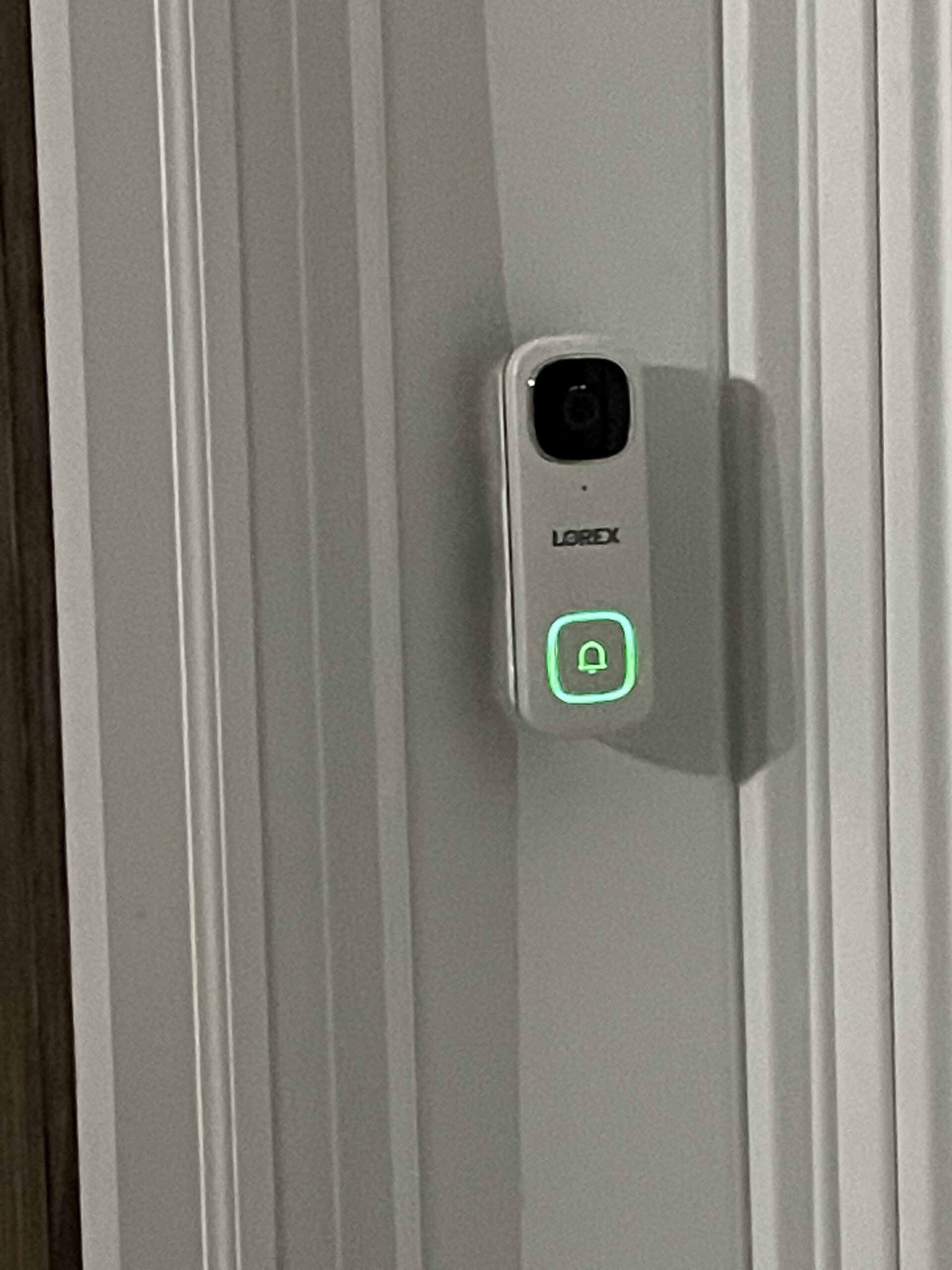 Lorex 2K Wired WiFi Smart Video Doorbell Camera w/No Subscription Fee customer photo 2