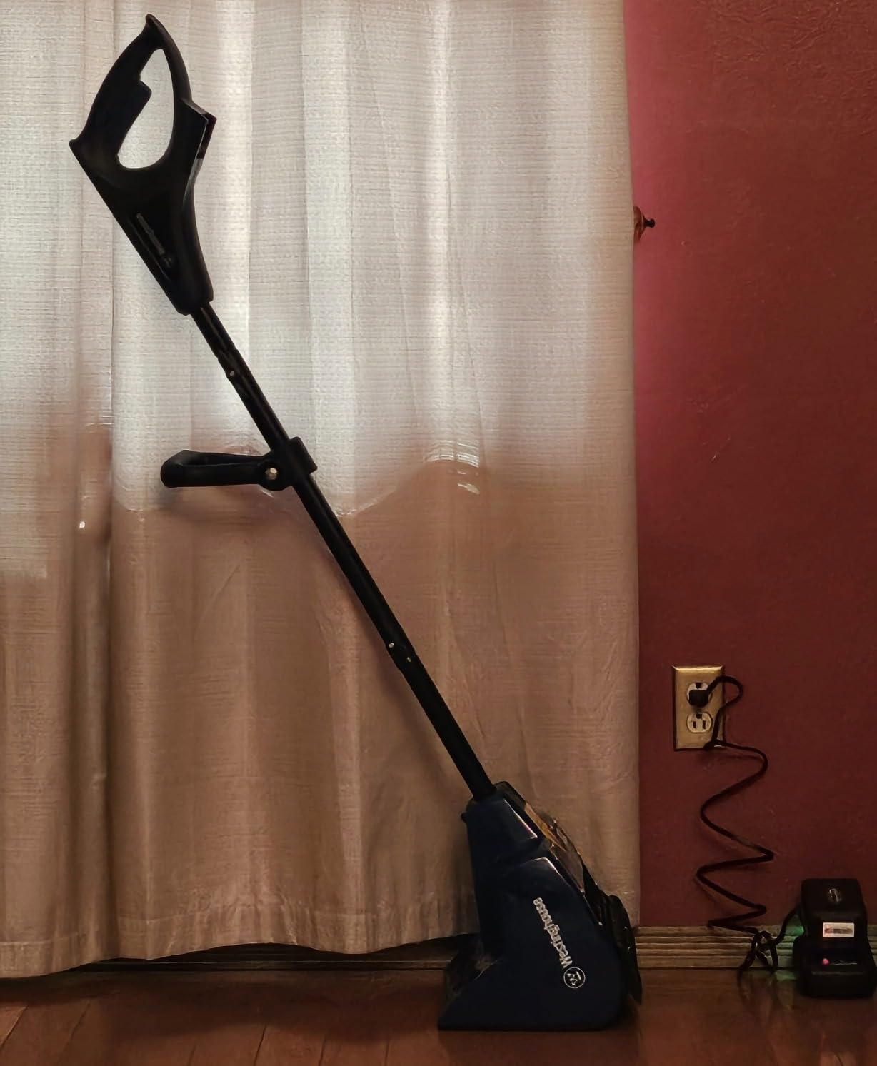 Westinghouse WSnow11S 24V Cordless Snow Shovel 11 Inch Kit with 4Ah Battery, Fast Charger - Compatible with Snow Joe Batteries customer photo 1