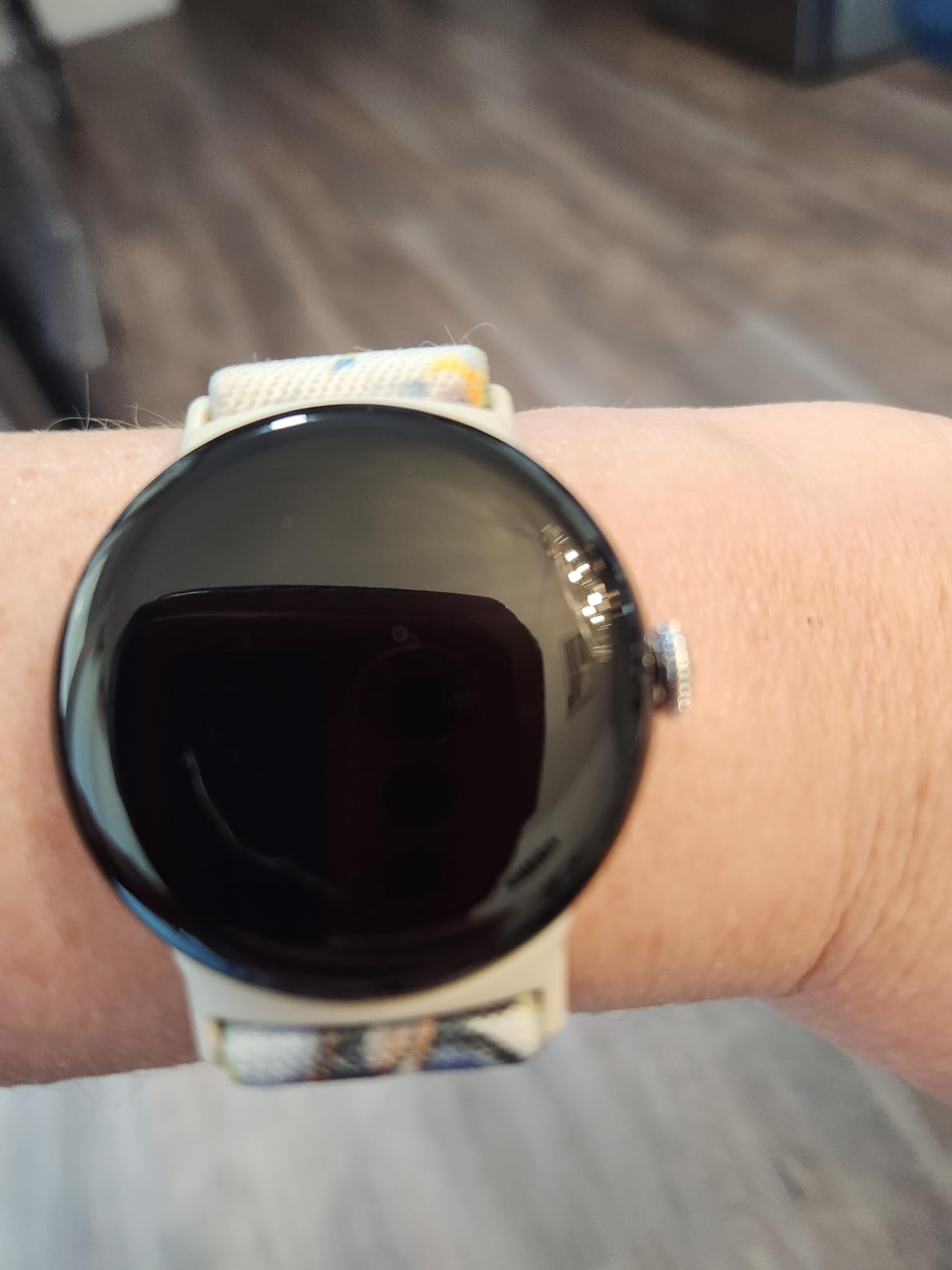 Google Pixel Watch 4 (45mm) - Android Smartwatch with Heart Rate and Sleep Tracking - 40-Hour Battery - Matte Black Aluminum Case - Obsidian Active Band - Wi-Fi customer photo 1