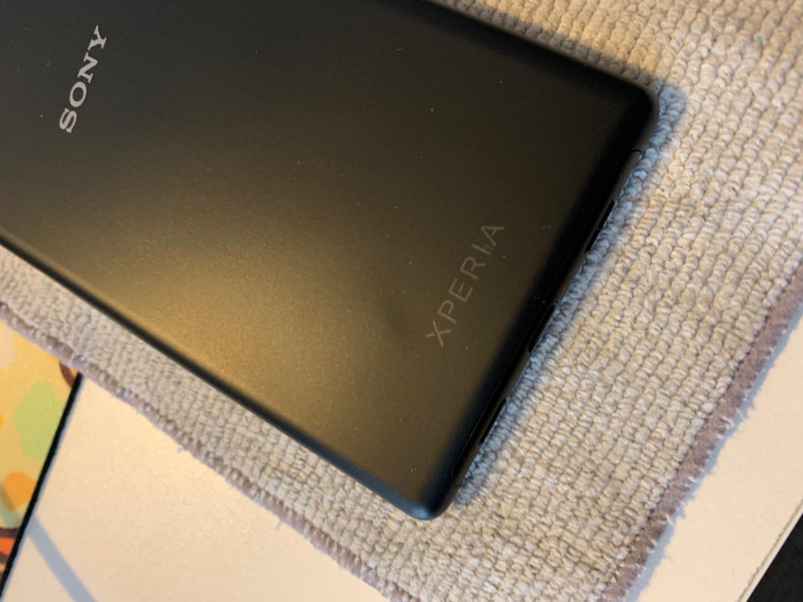 Sony Xperia 10 Unlocked Smartphone - US Warranty, Silver (I3123 - Silver) customer photo 2