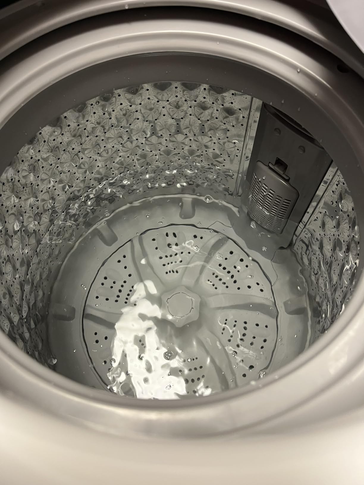 BLACK+DECKER Small Portable Washer, Washing Machine for Household Use, Portable Washer 1.7 cu.Ft with 8 Cycles, Transparent Lid & LED Display customer photo 1