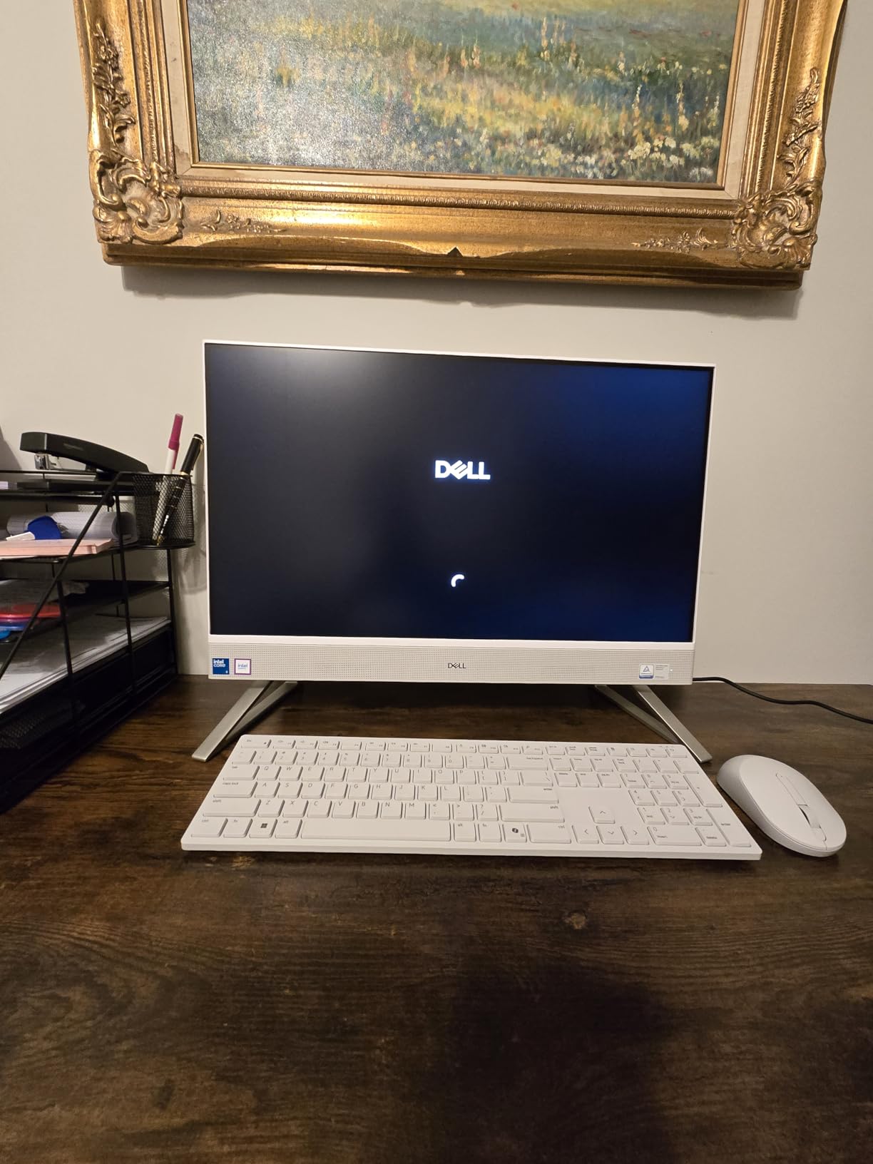 Dell 24 All-in-One Desktop, 23.8-inch FHD Display, Intel Core 3 Processor 100U, 8GB DDR5 RAM, 512GB SSD, Windows 11 Home (White) customer photo 2