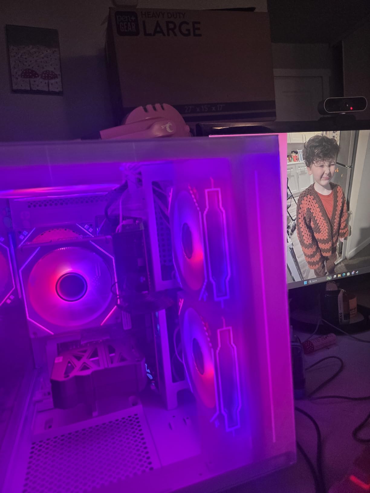 suevery Desktop Computer, Prebuilt Gaming PC, Core i5-12400F, RTX 3050 6G, 16GB DDR4 RAM, 512GB NVMe SSD, Tower, White RGB, WiFi 6 customer photo 2