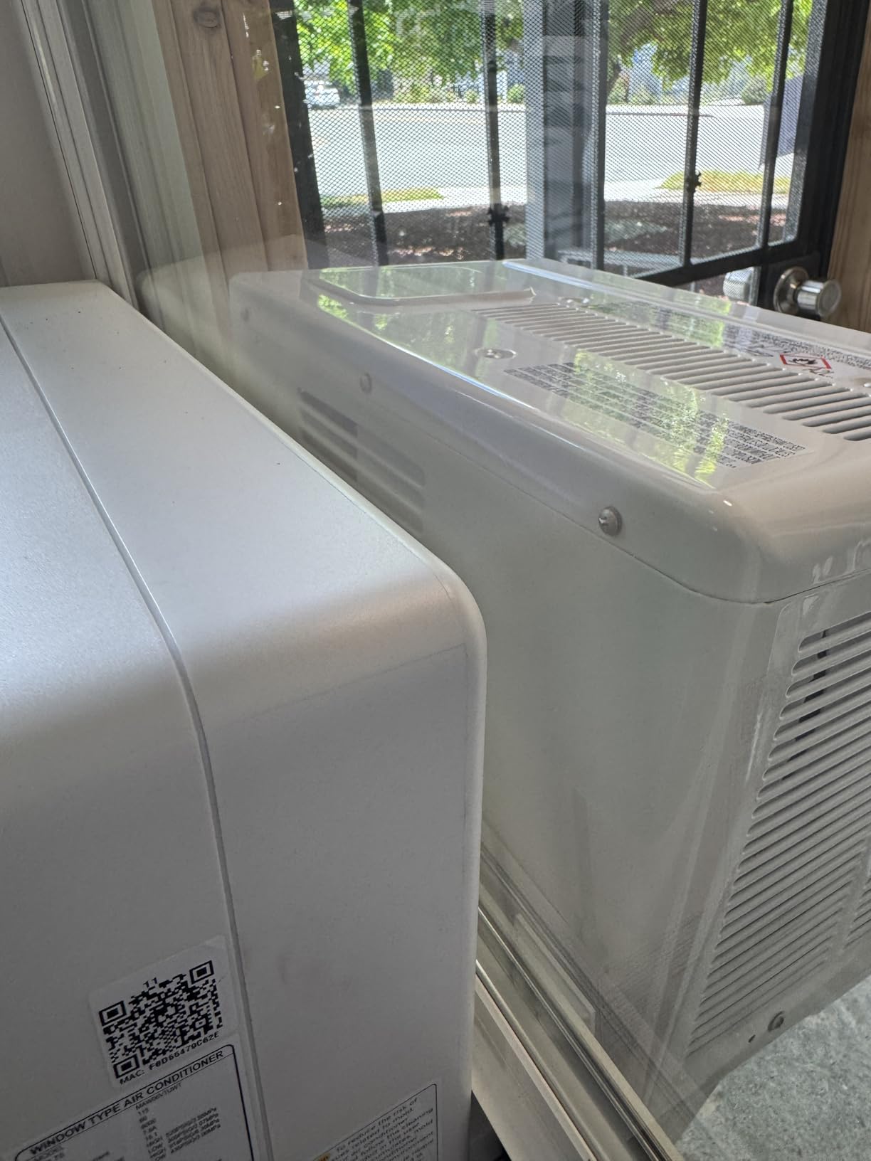 Midea 6,000 BTU U Shaped Smart Inverter Window Air Conditioner - Cools 250 Sq Ft, Ultra Quiet with Open Window Operation - Alexa/Google Assistant Compatible, 37% Energy Savings, Remote (2026 Edition) customer photo 1