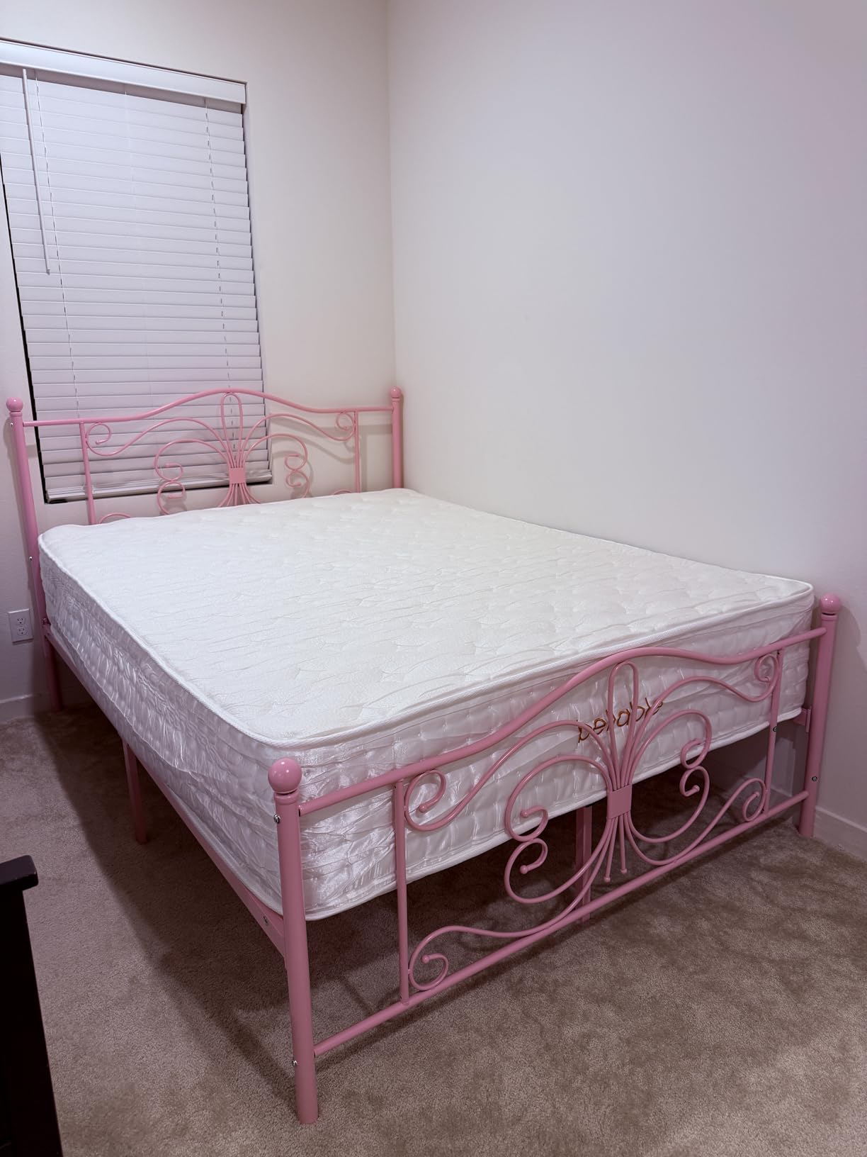 bellable 14 Inch Queen Hybrid Mattress with Zoned Support and Cooling Gel Memory Foam customer photo 1