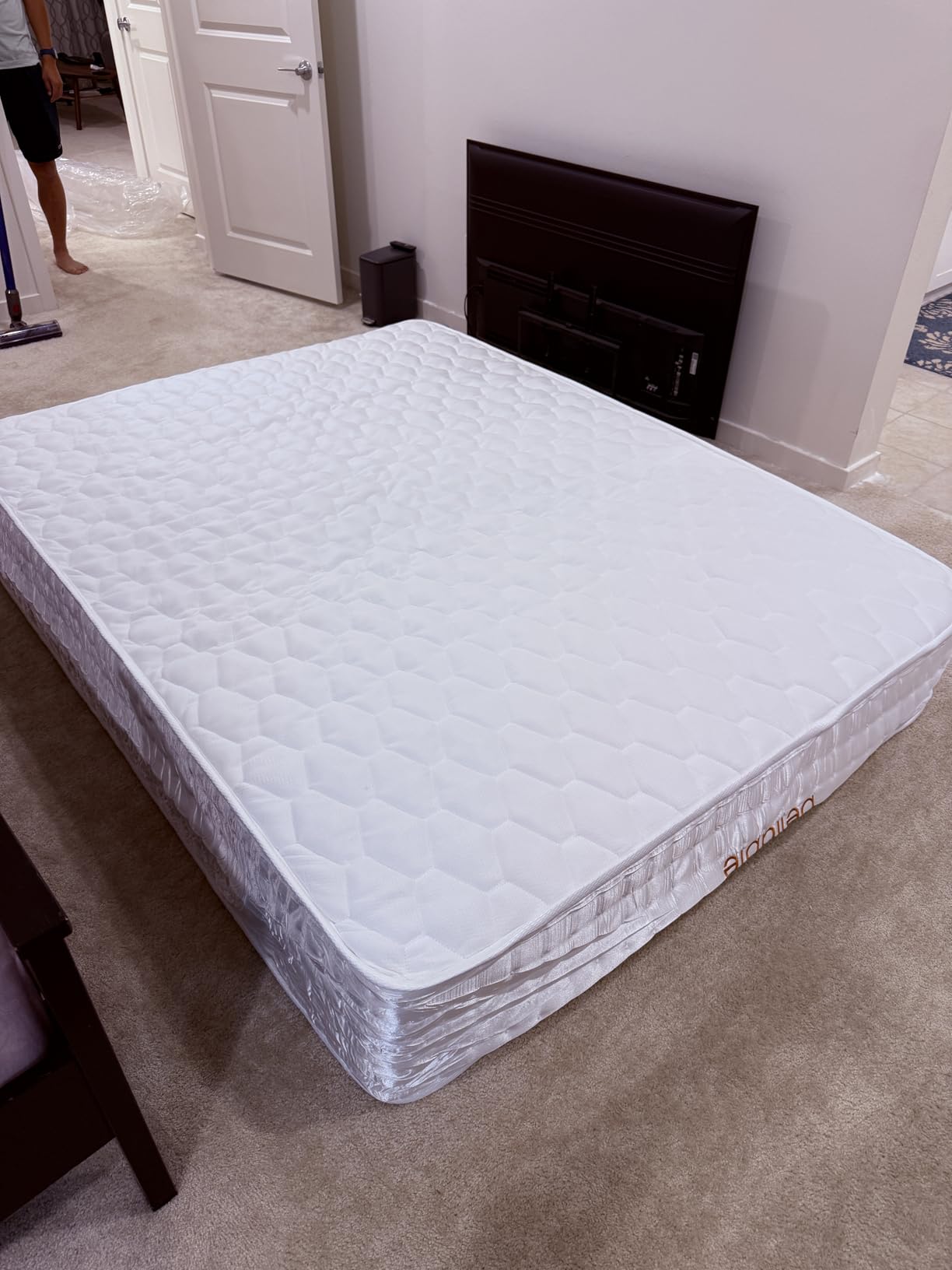 bellable 14 Inch Queen Hybrid Mattress with Zoned Support and Cooling Gel Memory Foam customer photo 2