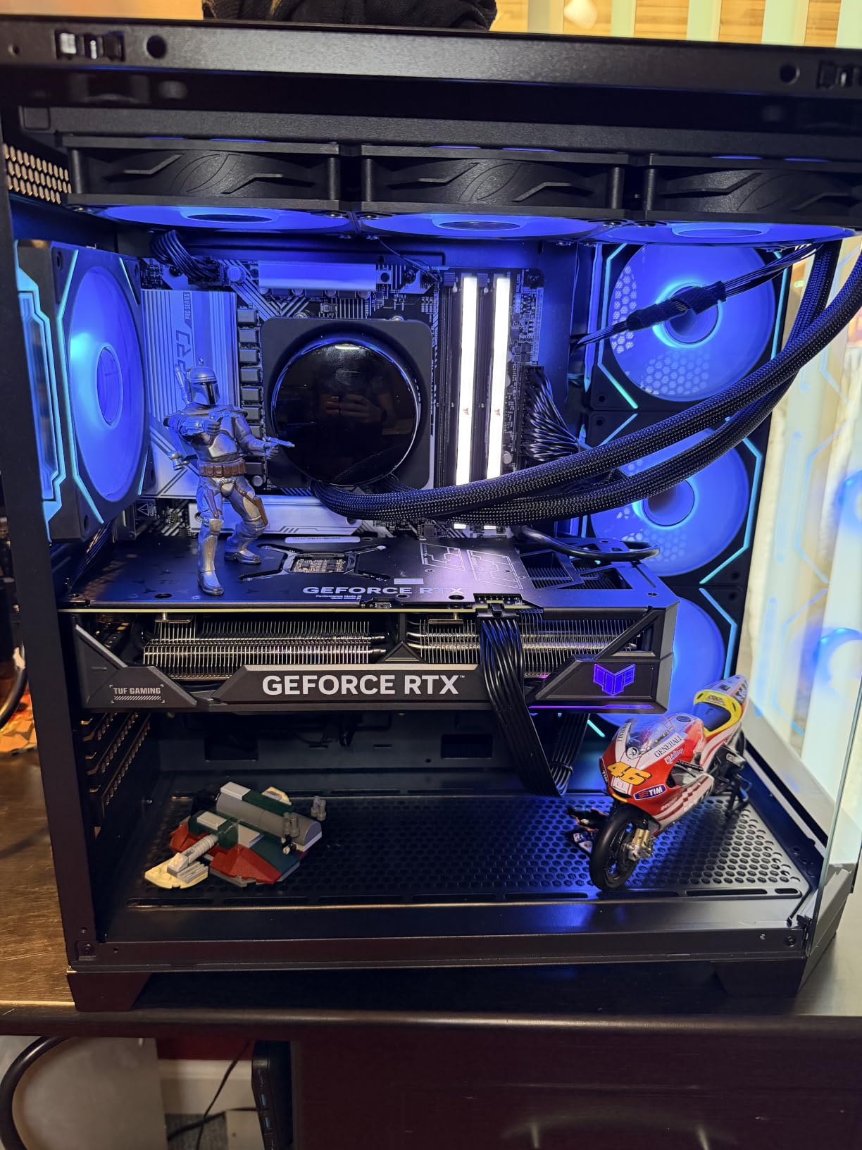RUIX OV303 ATX Mid-Tower PC Case, Pre-Installed 4 x 120mm Prism ARGB PWM Fans, USB 3.0 & Type-C Ports, High-Airflow Gaming Computer Case - Black customer photo 1
